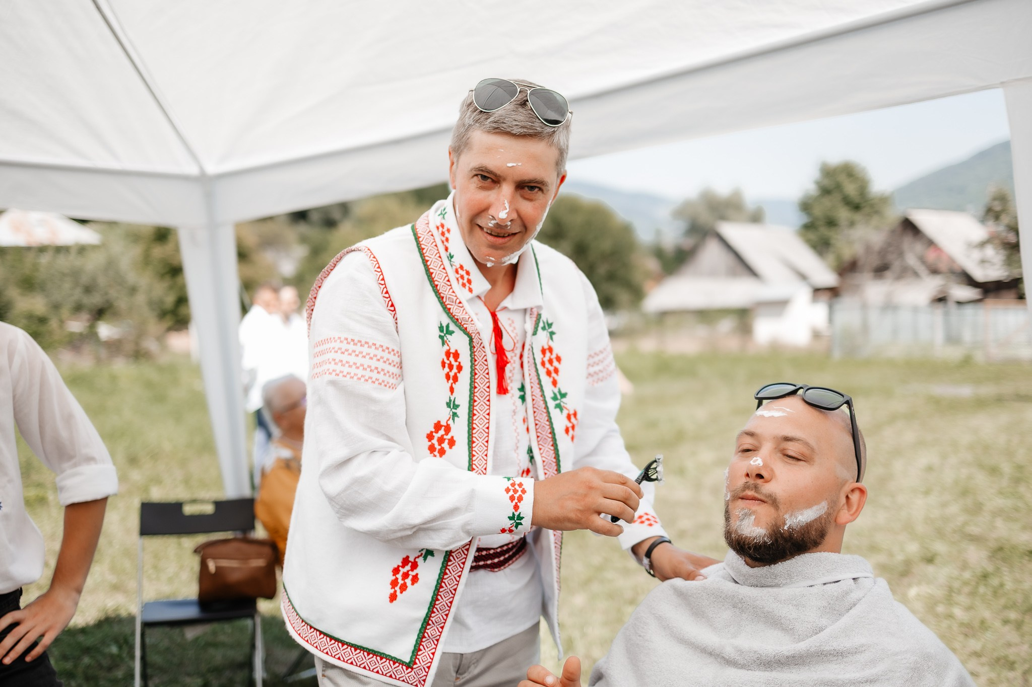 Tradiție și distracție. FotoACTIV.ro - Imaginea ta contează