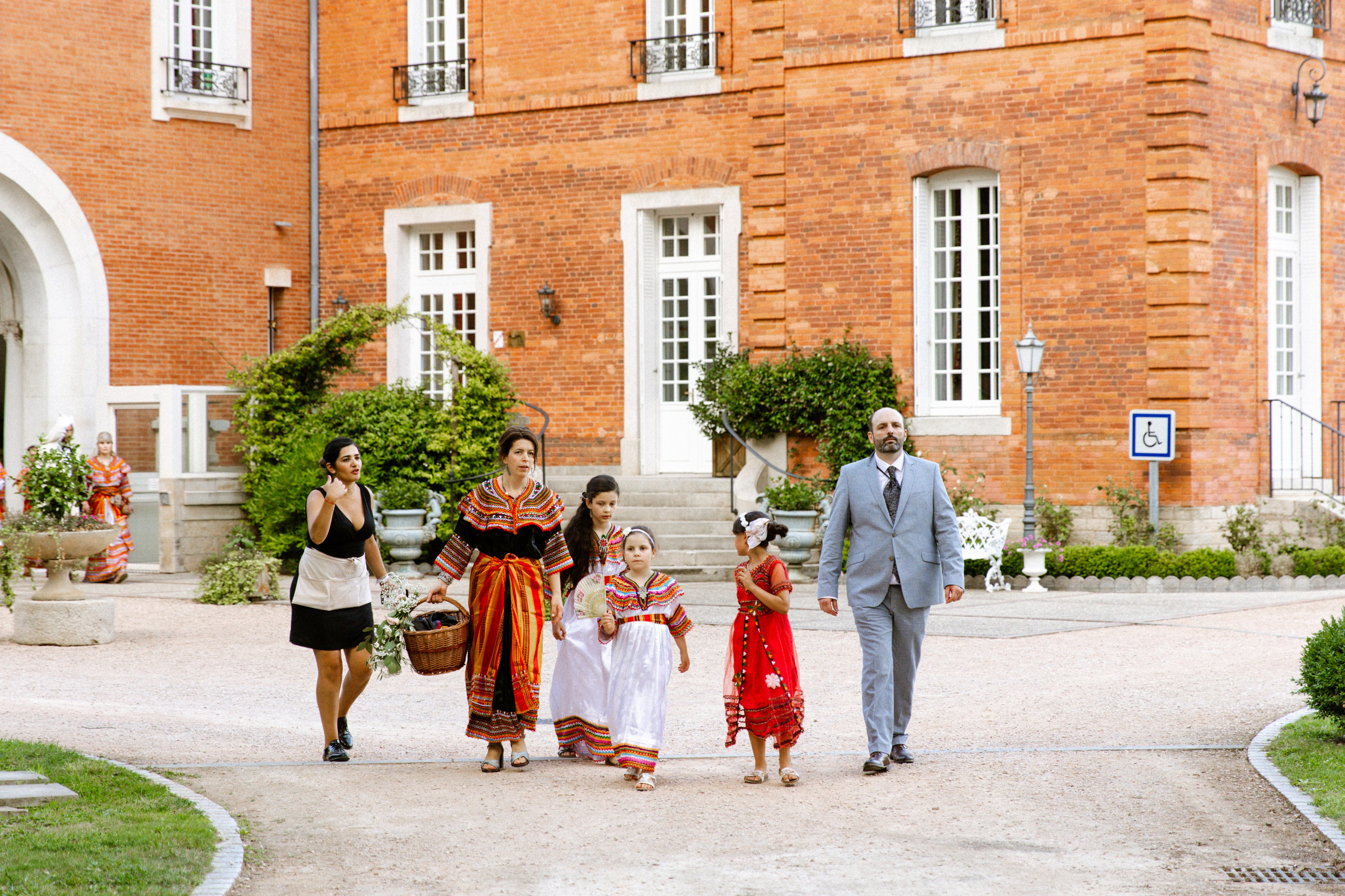 Jana & Larbi. Photographer in Paris