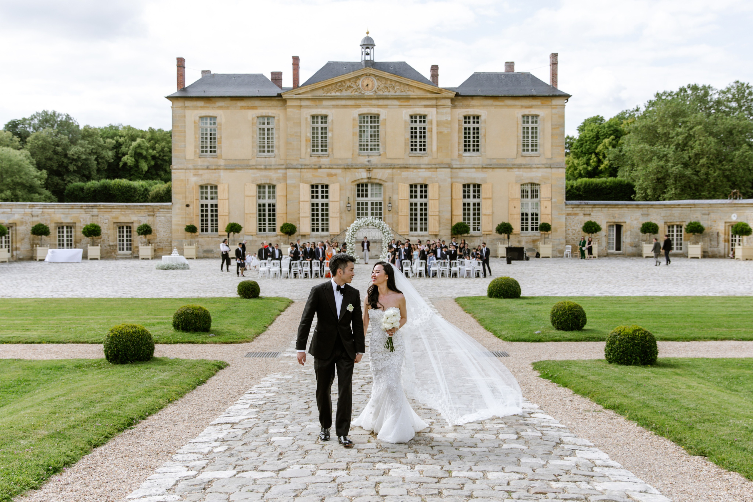 Nan & Brian | Château de Villette Wedding in France. Paris Wedding Photographer