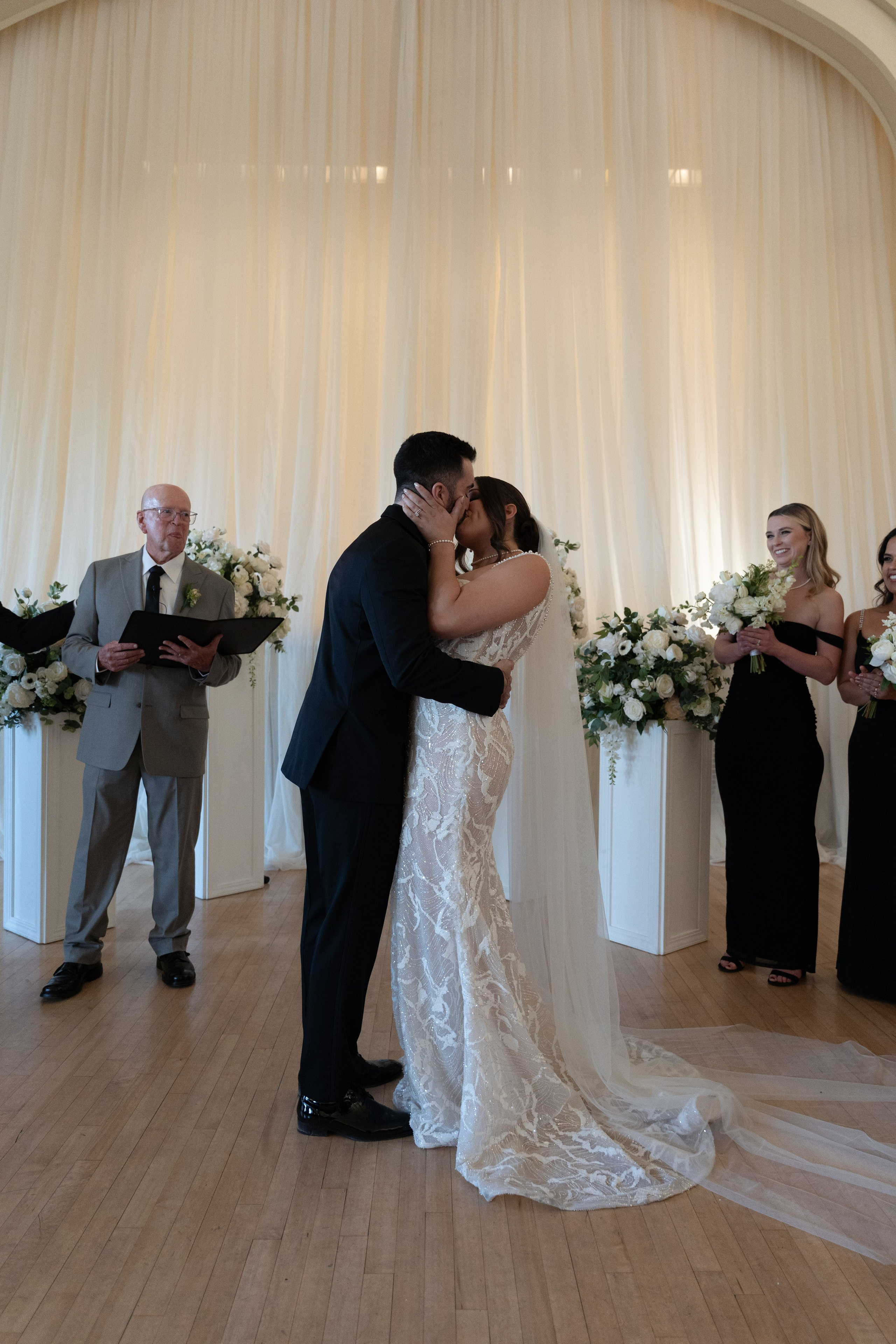 Alyssa & Phill Wedding. Santa Monica based photographer Kristina Vasilenko