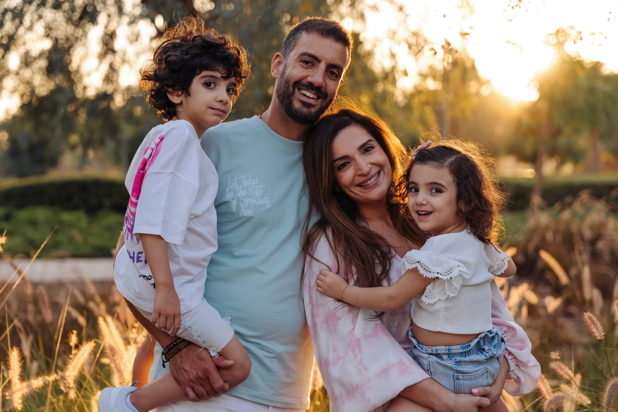 Family fun and play in the park. Angela Iakovleva — Family Photographer in Dubai