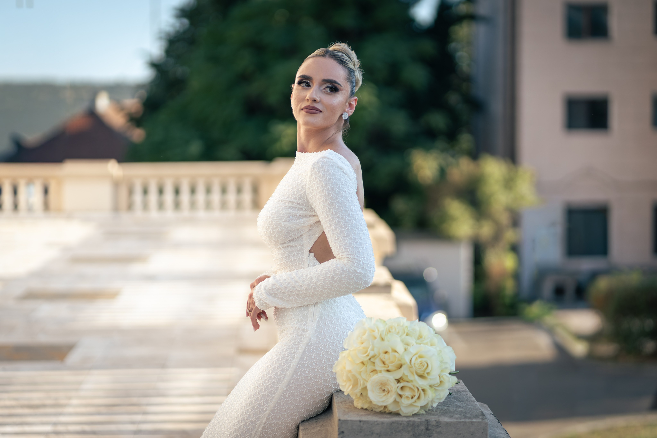 Cununia civilă a lui Tudor și Mădălina – eleganță, emoție și lumină. Event, portrait, and lifestyle photographer