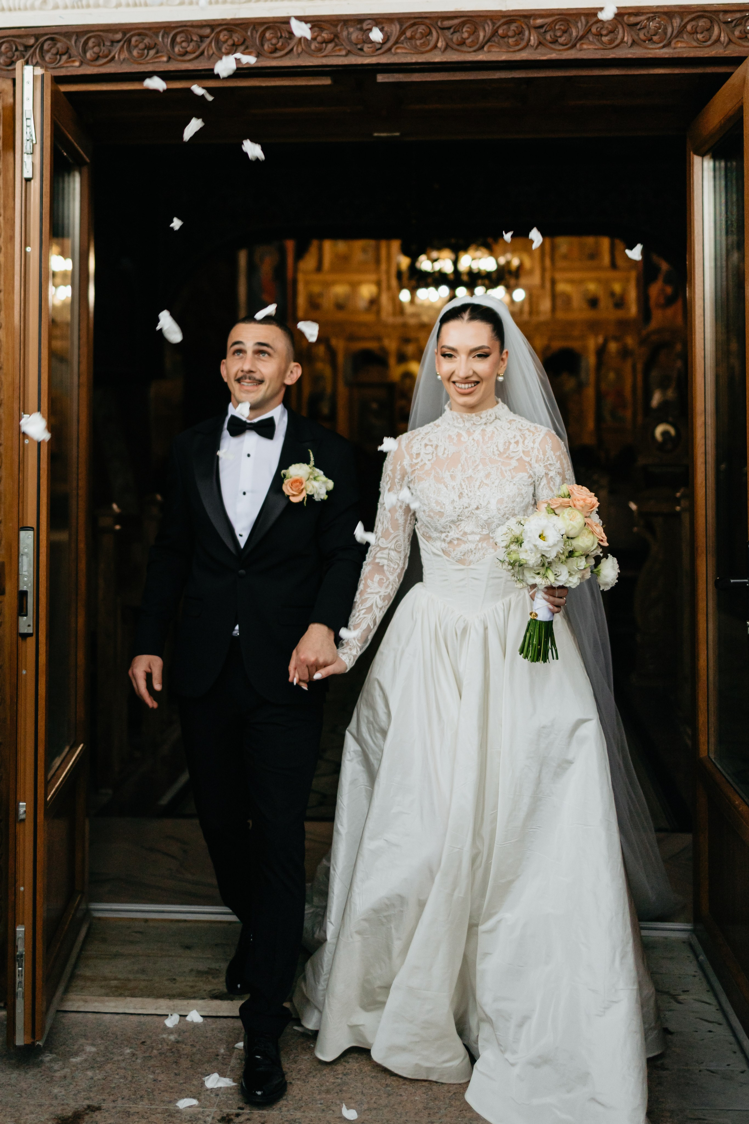 PORTFOLIO. Wedding Photographer Editorial Storytelling Cluj, Romania & Europe|Lore Photography