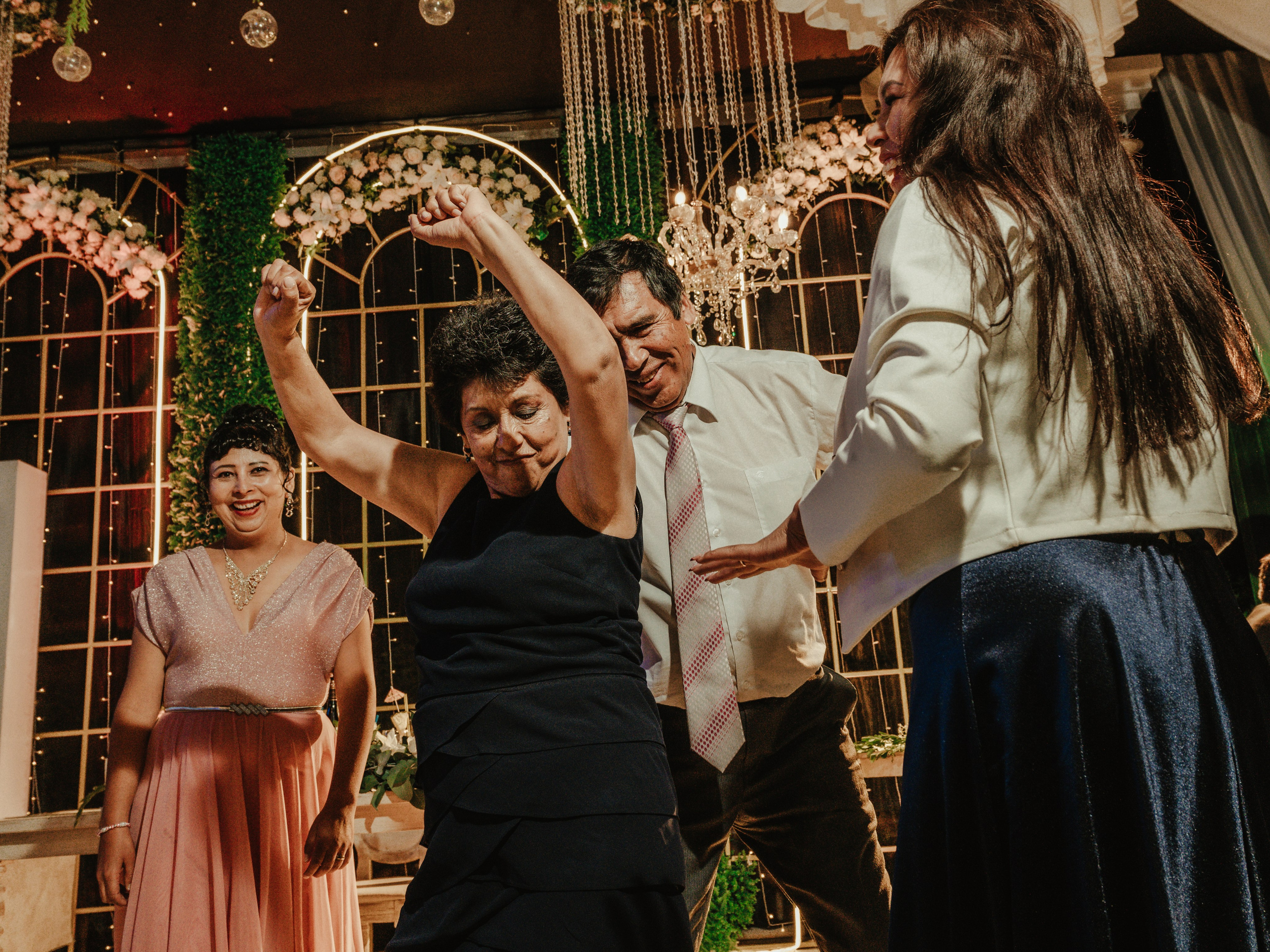 CARLA Y MARIO BODA RELIGIOSA. Studio KVTA | Fotografía y Video de Bodas en Arequipa