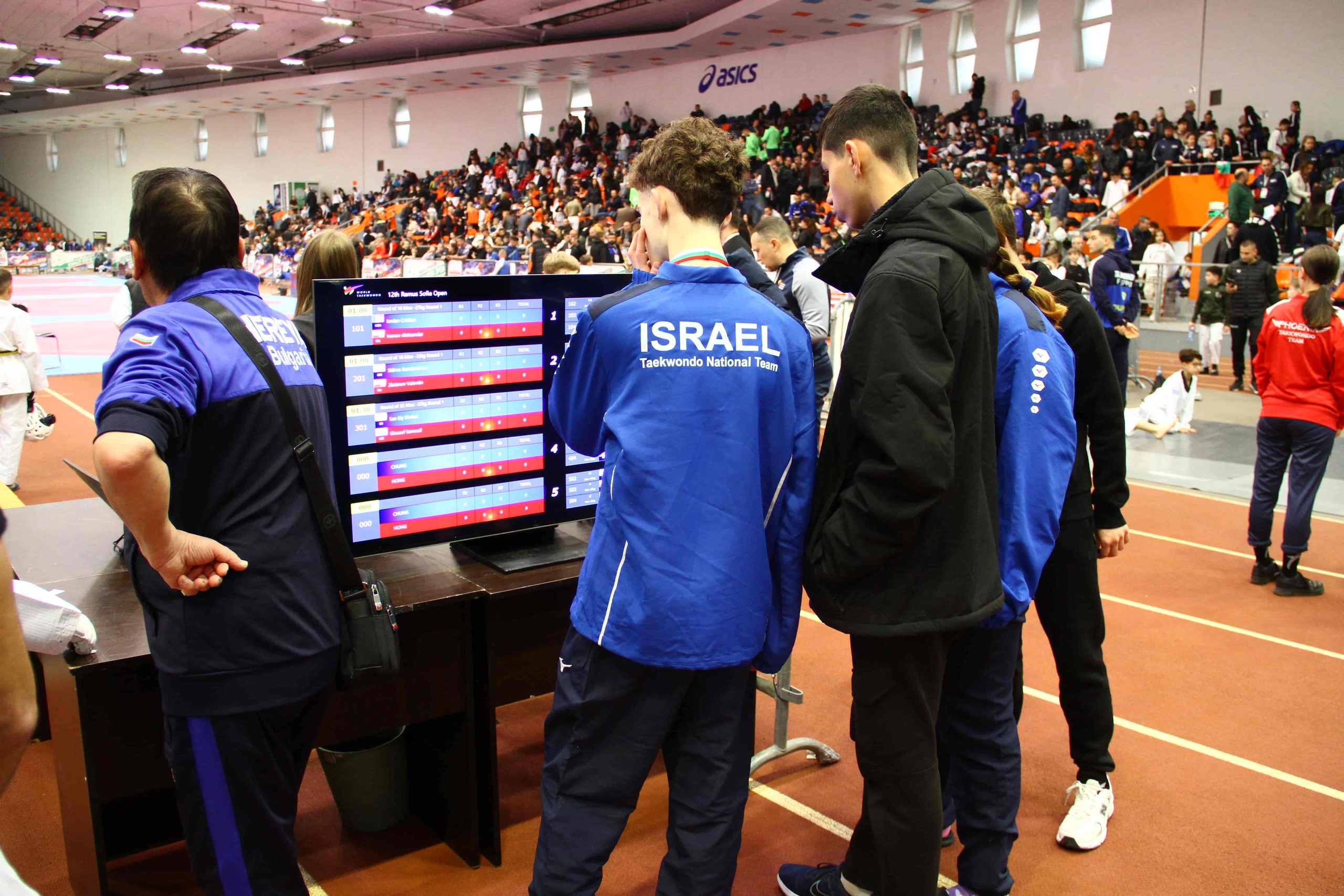 PhotoAdrenaline.com - BACKSTAGE фотография