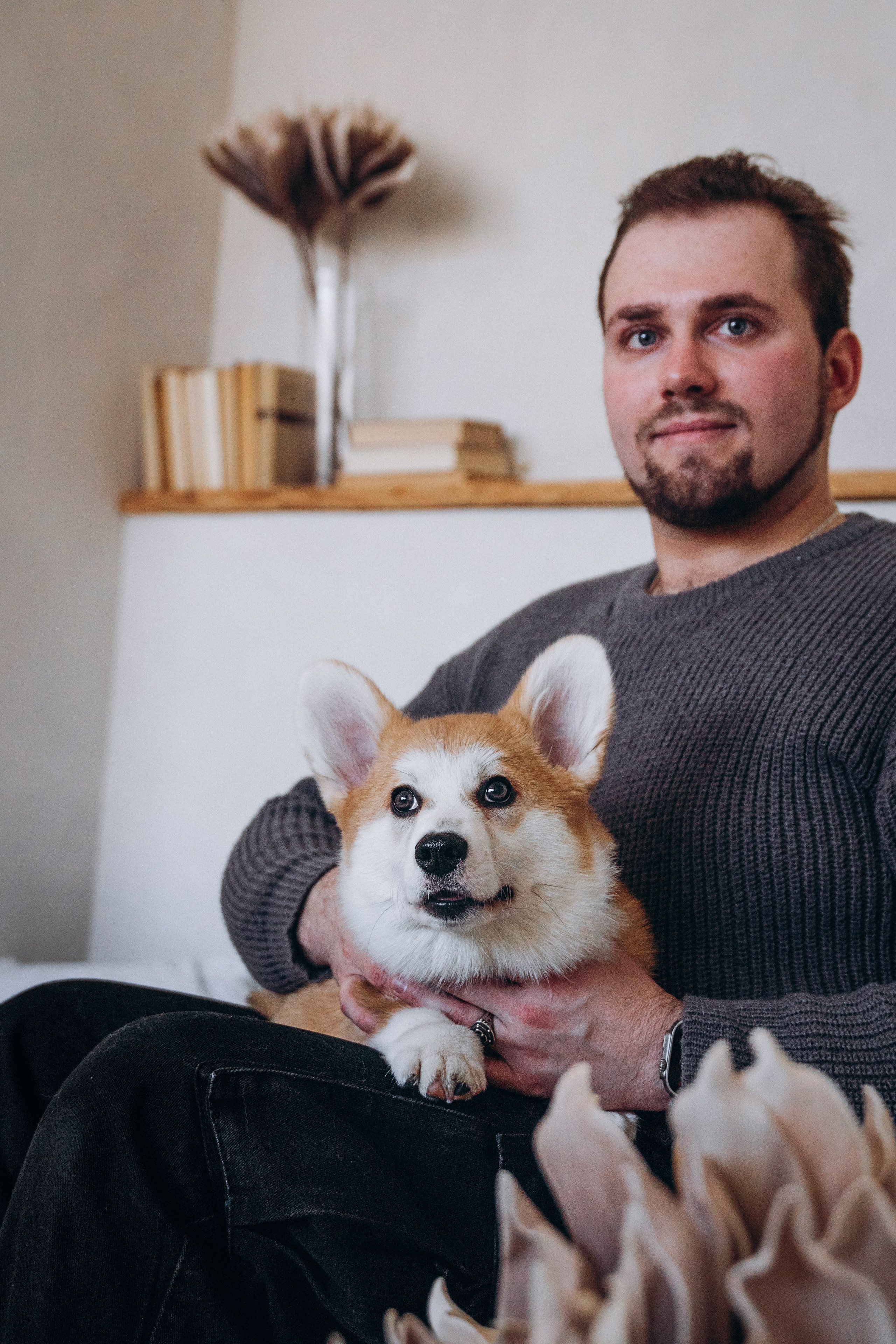 Mars & his Family. Kat Laisaar — Pet photographer in Tallinn
