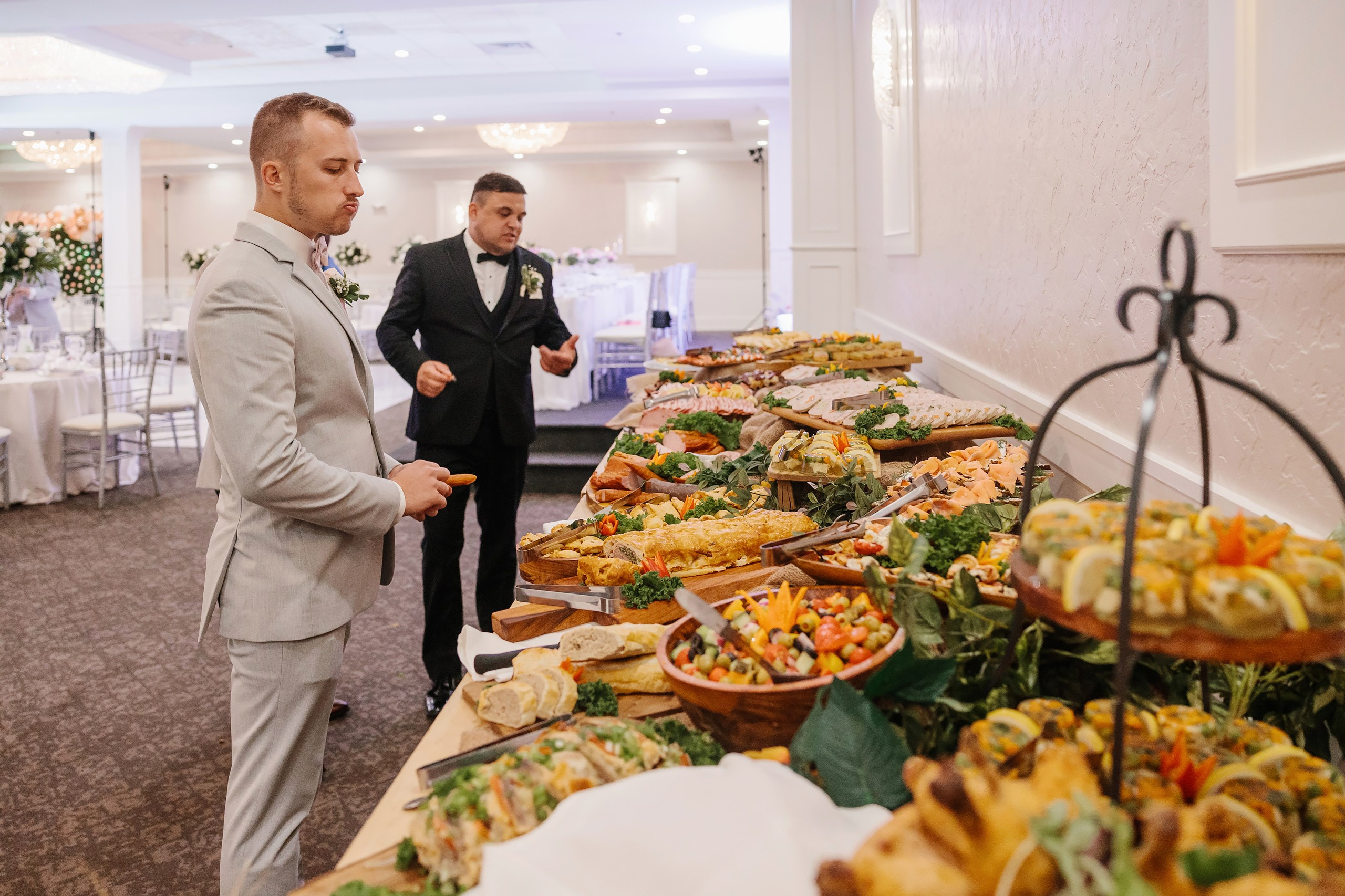 31.08.2024 Wedding. Wedding family event photographer in Chicago Nick Yushevich