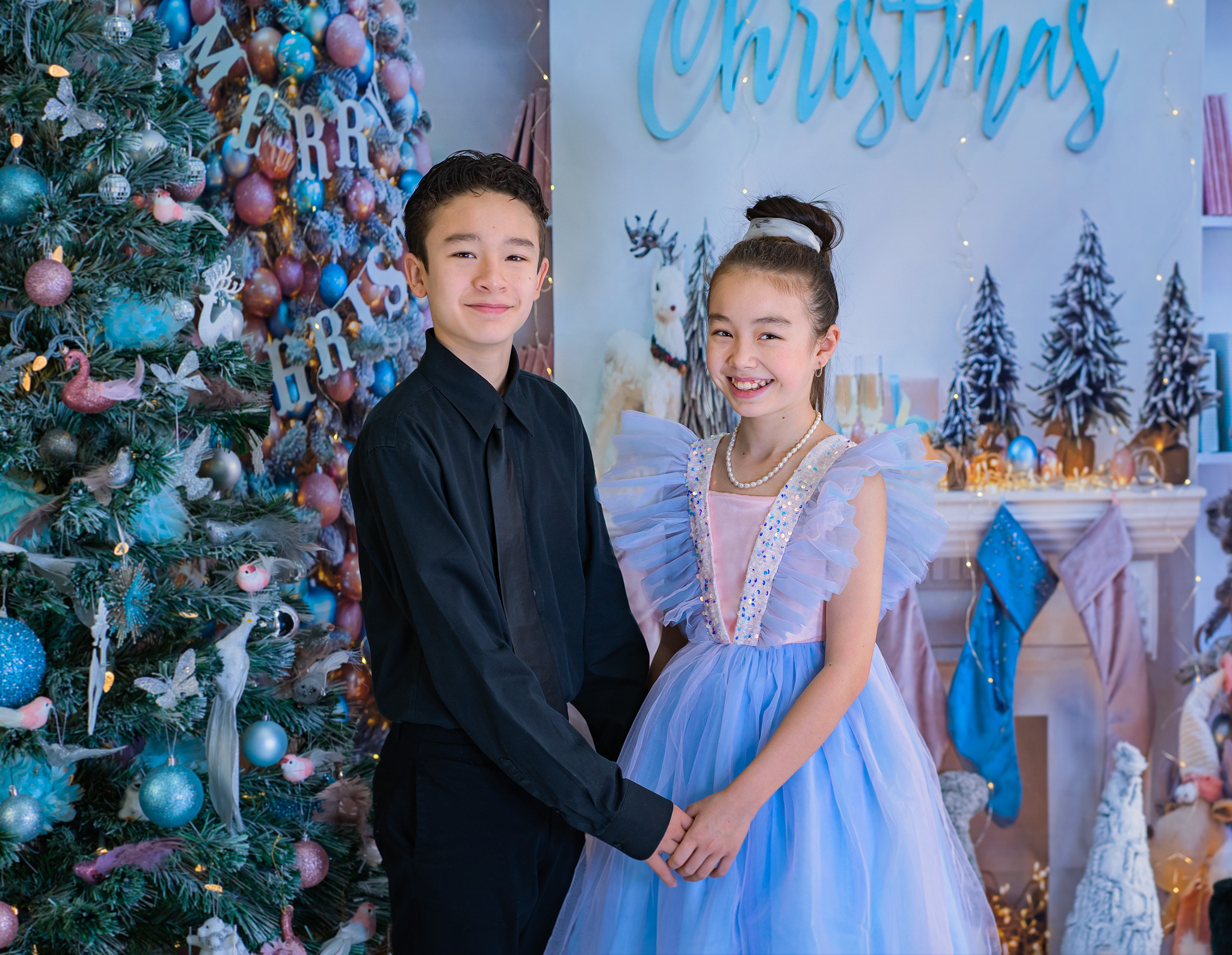 JJ Christmas. Vancouver Kids Photographer