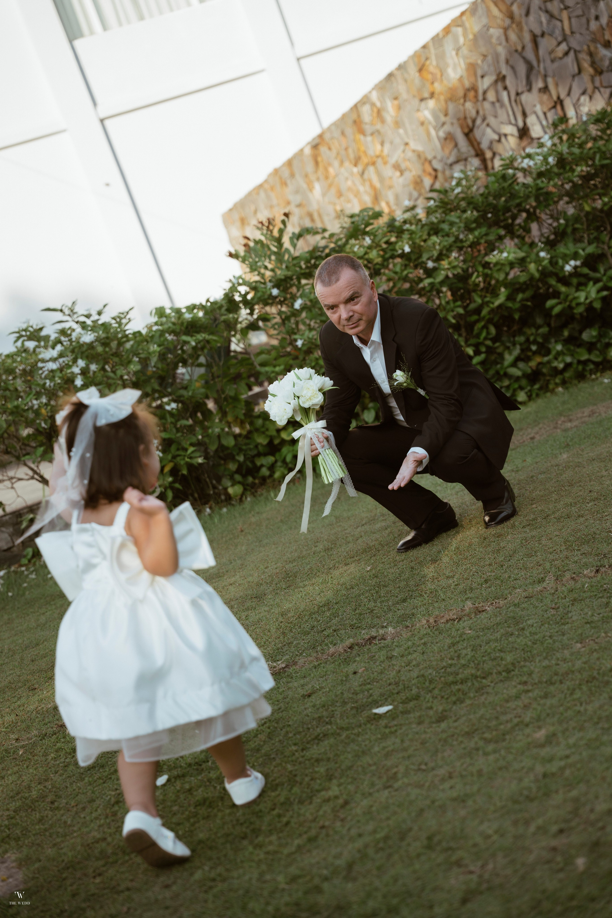 ALEX & NICOLE. WEDDING PHOTOGRAPHER IN VIETNAM