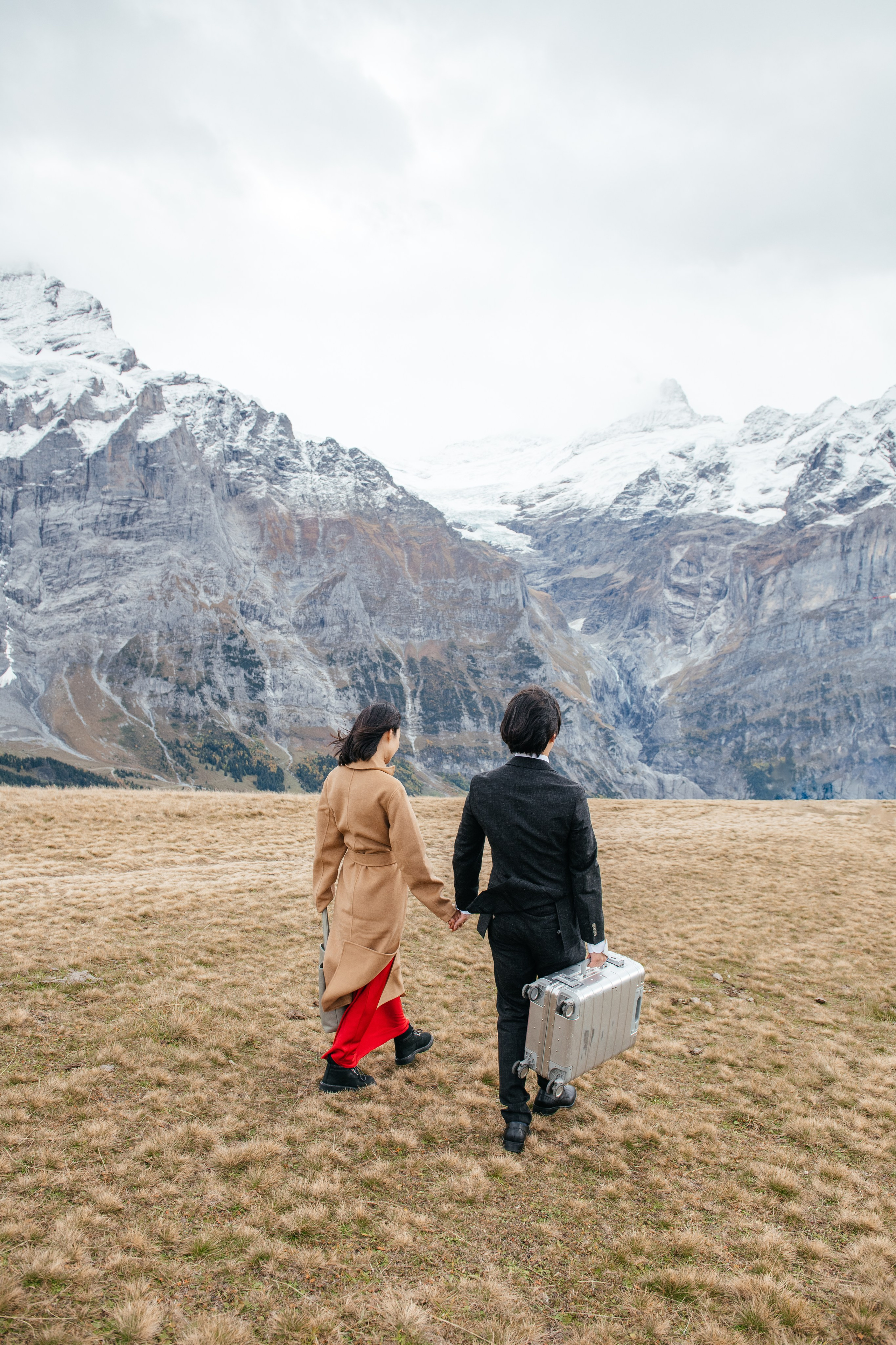 Kaiwen & Xiaoming Grindelwald, Switzerland. I am Elena Altendorfer. Wedding photographer in Zurich and Switzerland