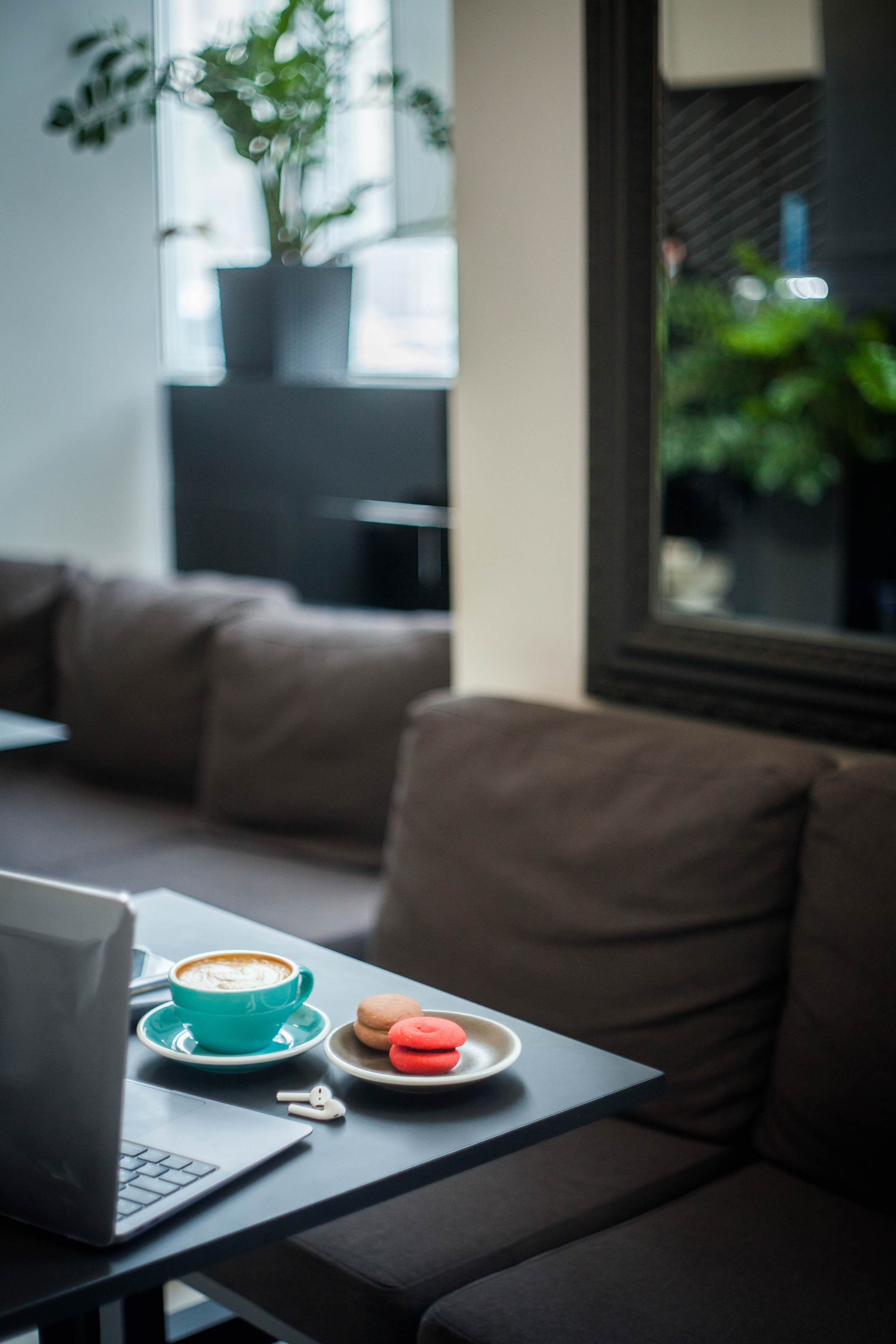 Coffee Time | Photoshoot for 1801 Coffee Shop. Photographer in Los Angeles. Julia Ishmuratova