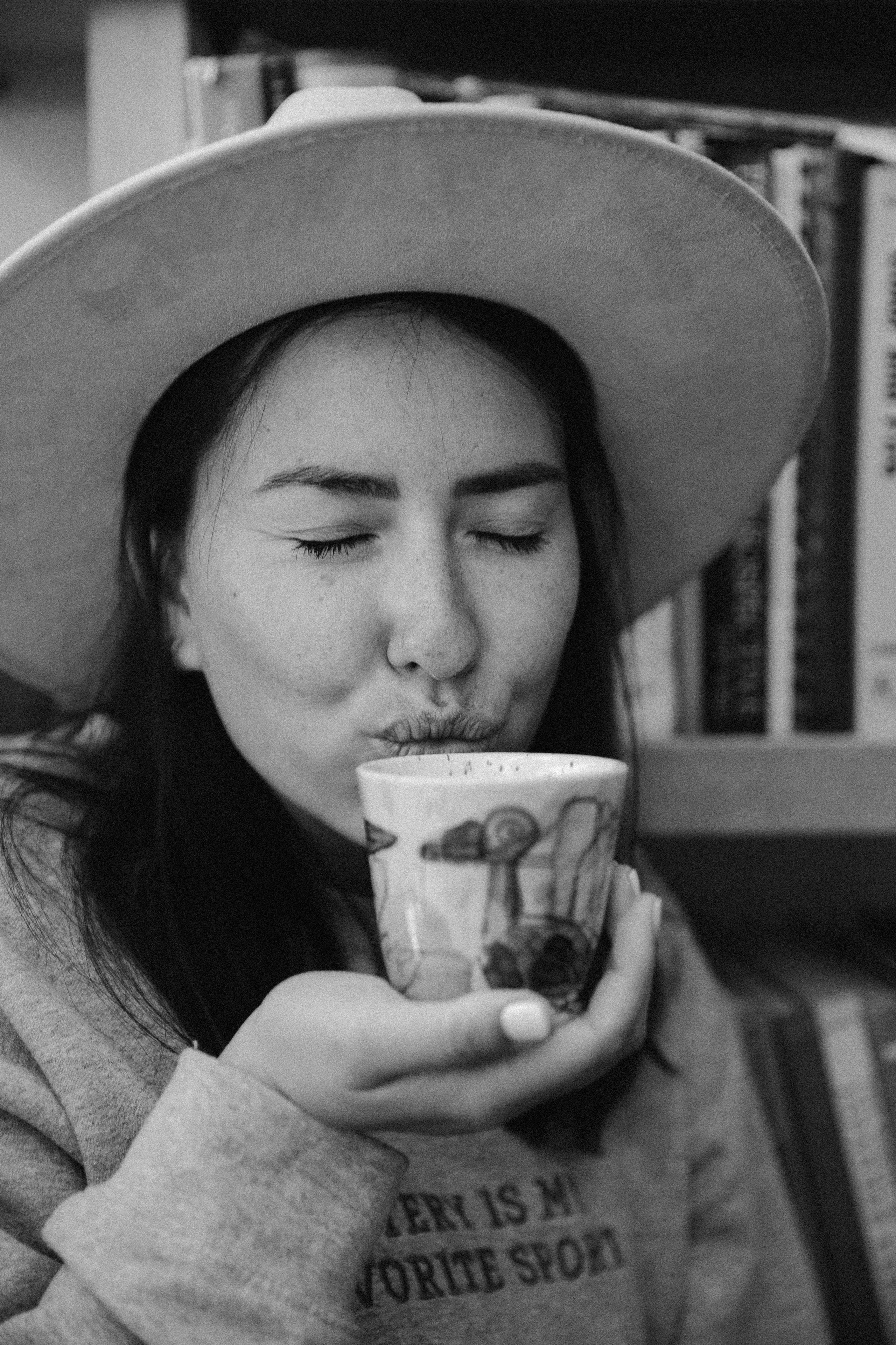 Maia | Pottery Session. Photographer in Los Angeles. Julia Ishmuratova