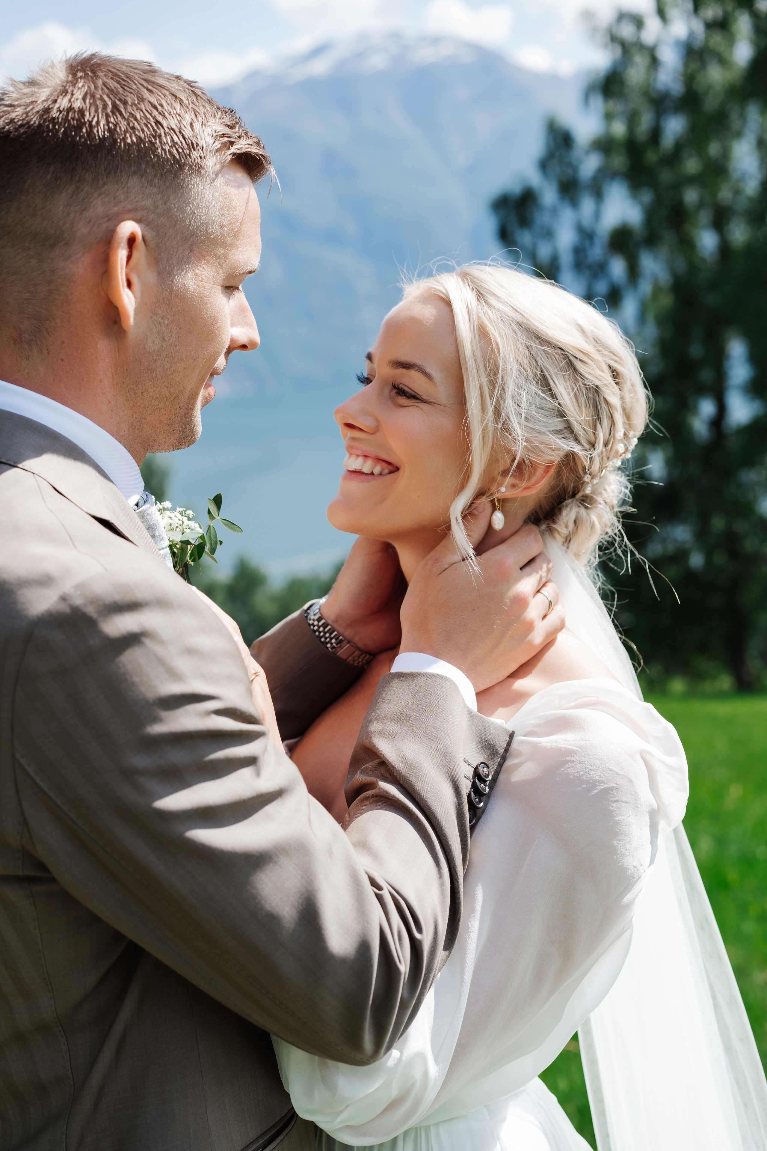 CHRIS & KARI ANNE. Bryllupsfotograf i hele Norge