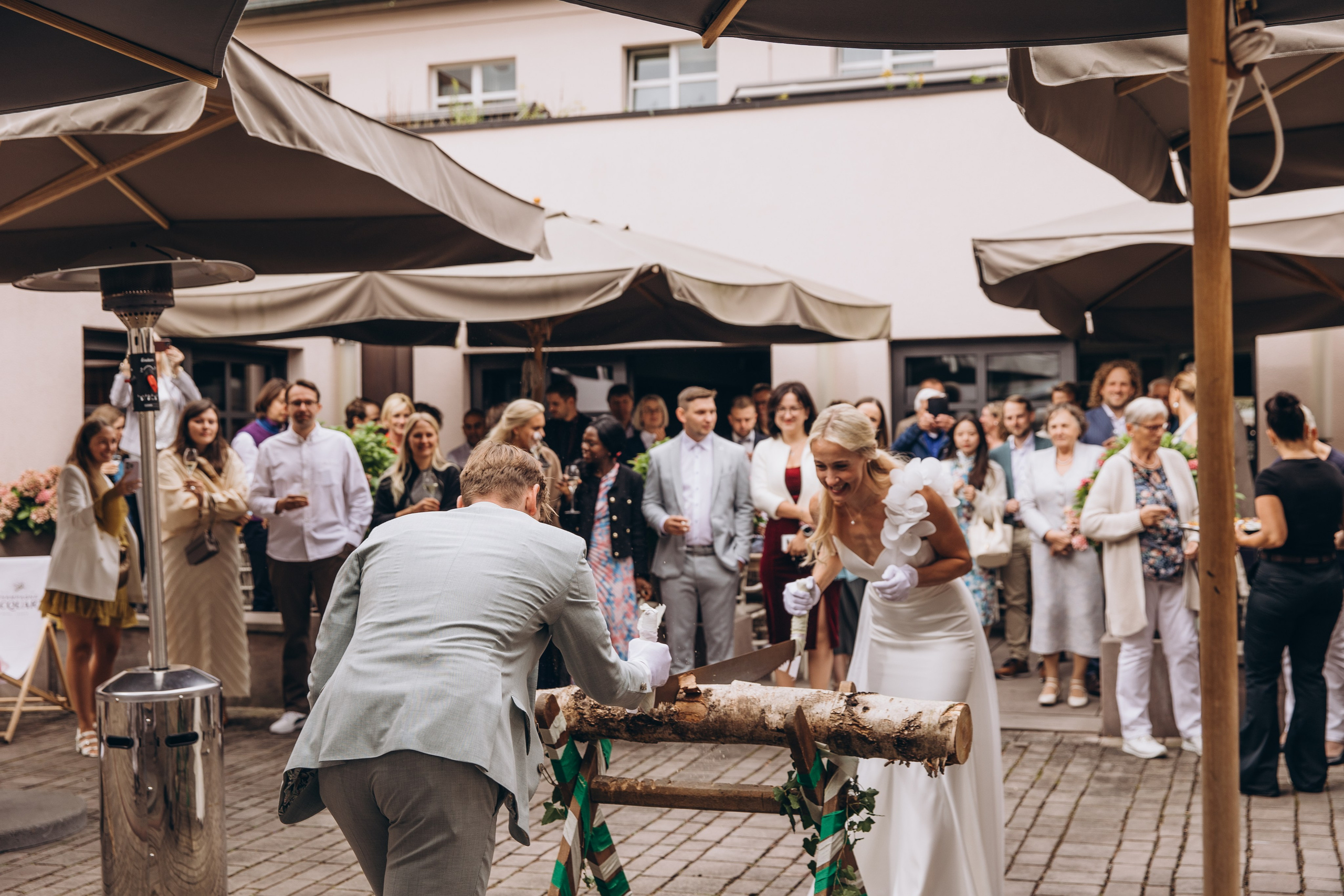 Svetlana and Yann. Hochzeitsgeschichten – Professionelle Hochzeitsfotografie & Videografie in Deutschland, Italien, Spanien und ganz Europa