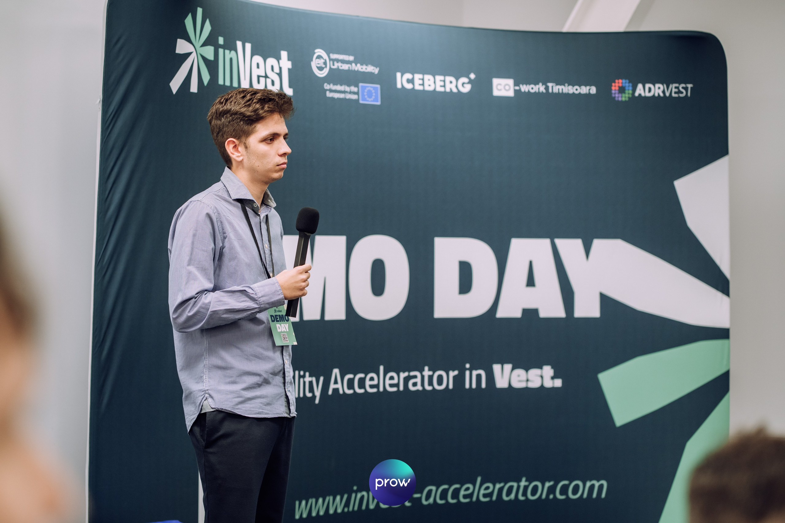InVest DemoDay @ Cowork. Cozac Cristian Photographer
