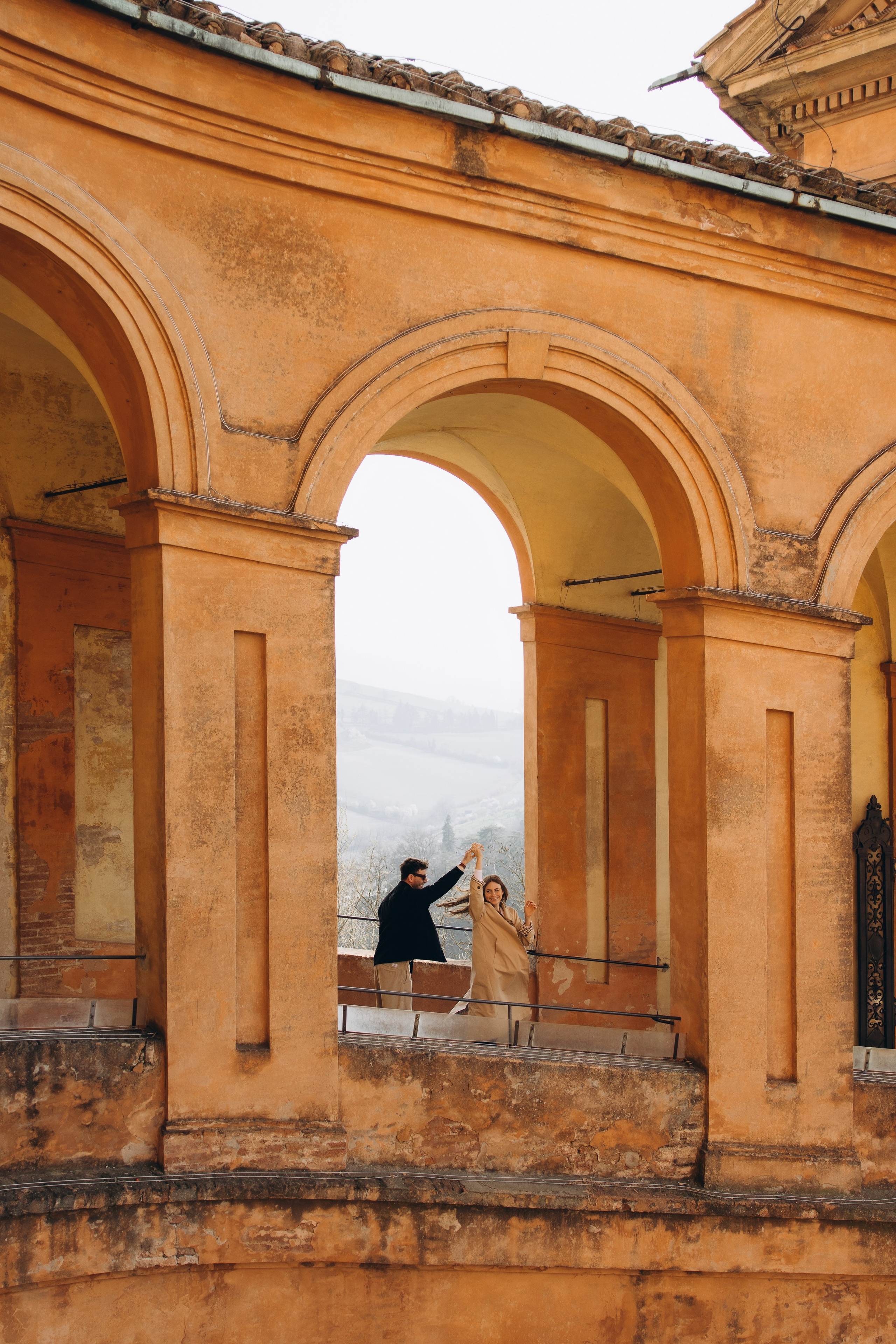 Cinematic Photowalk. Wedding, Elopement & Family Photographer