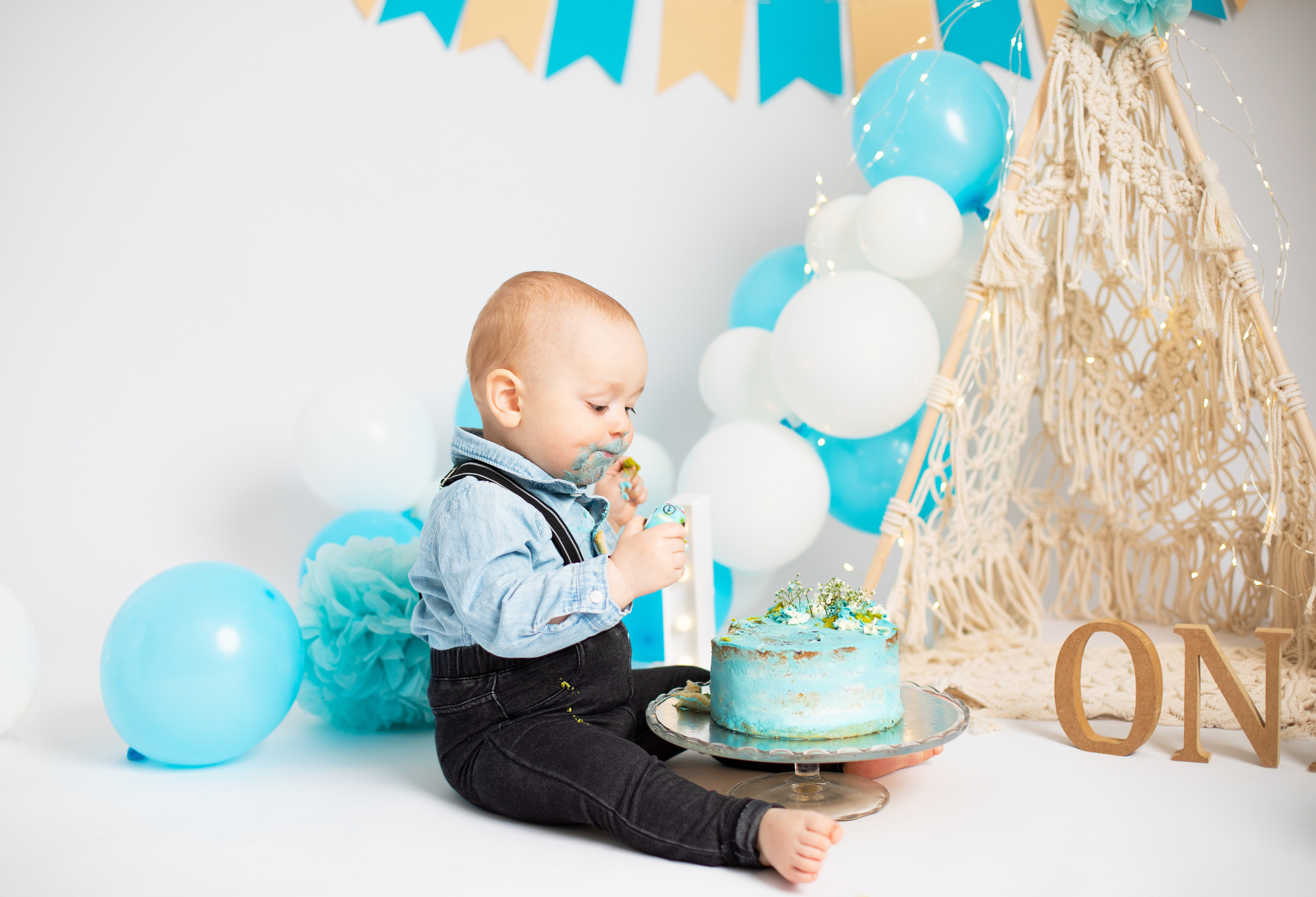 CAKE SMASH ja 1 V KUVAUKSET. Valokuvaaja Itä-Uudellamaalla Viktoria photography