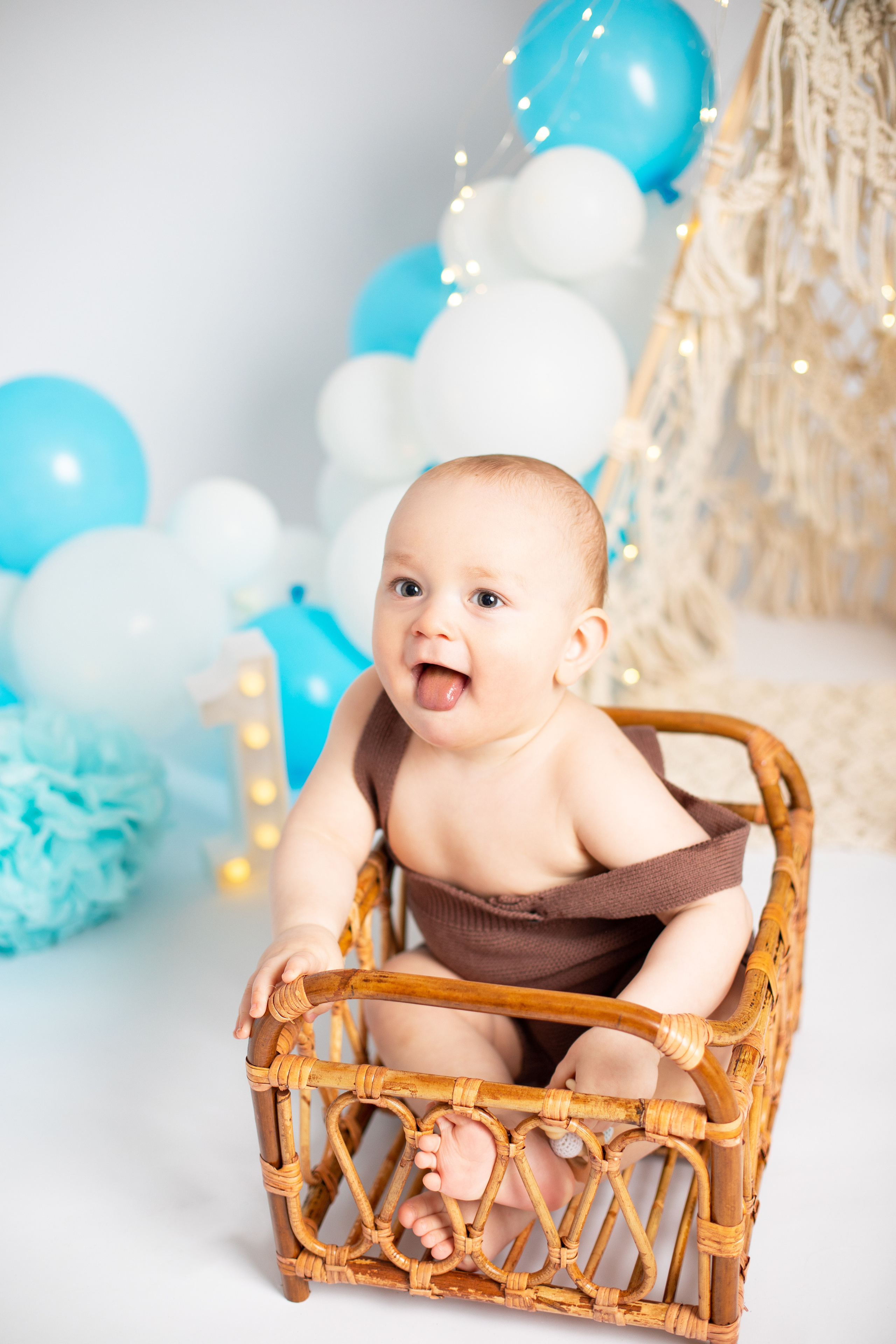 CAKE SMASH ja 1 V KUVAUKSET. Valokuvaaja Itä-Uudellamaalla Viktoria photography