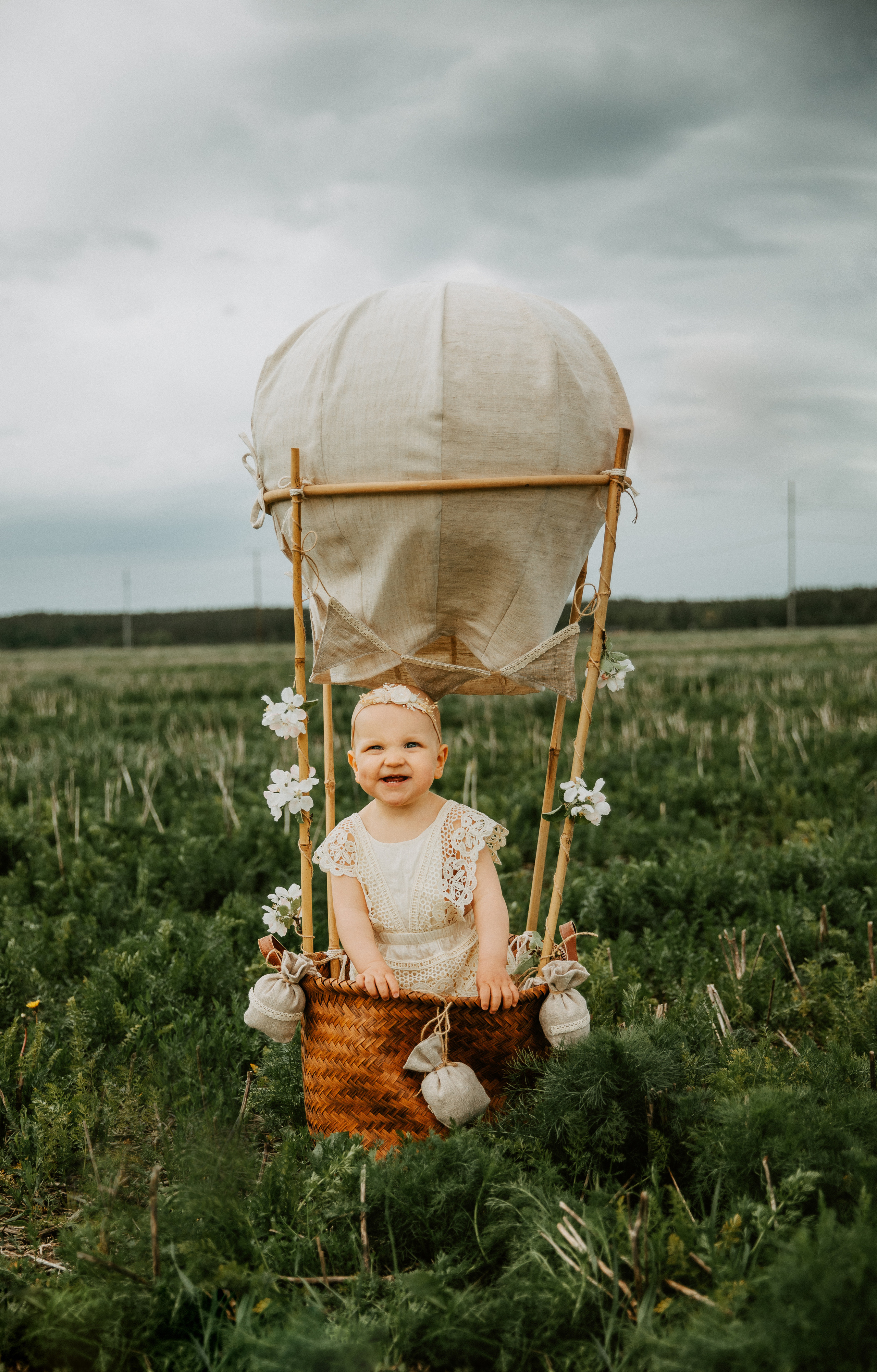 CAKE SMASH ja 1 V KUVAUKSET. Valokuvaaja Itä-Uudellamaalla Viktoria photography