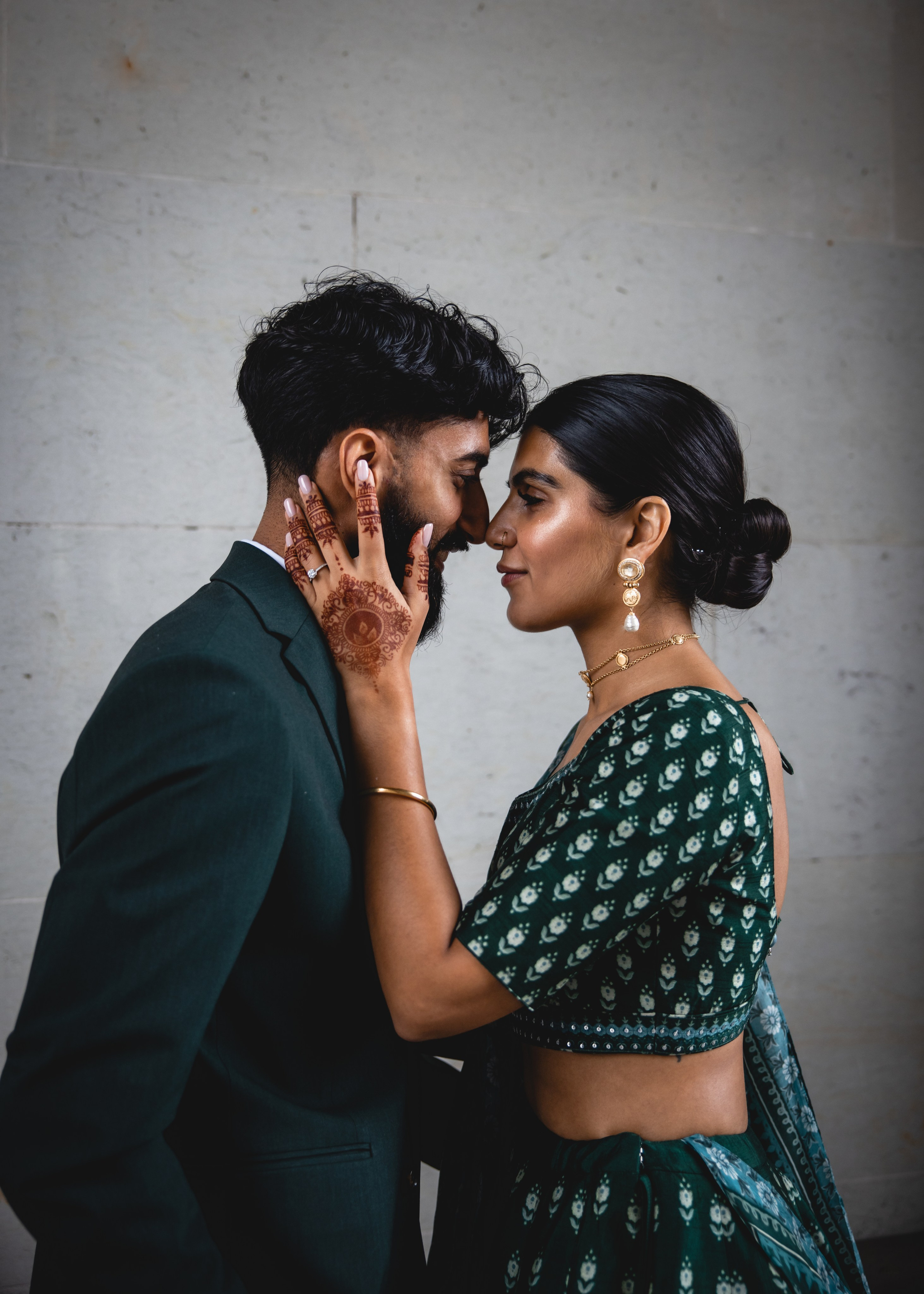 Indian style. Professional wedding photographer in Copenhagen, Denmark — Julia Byron