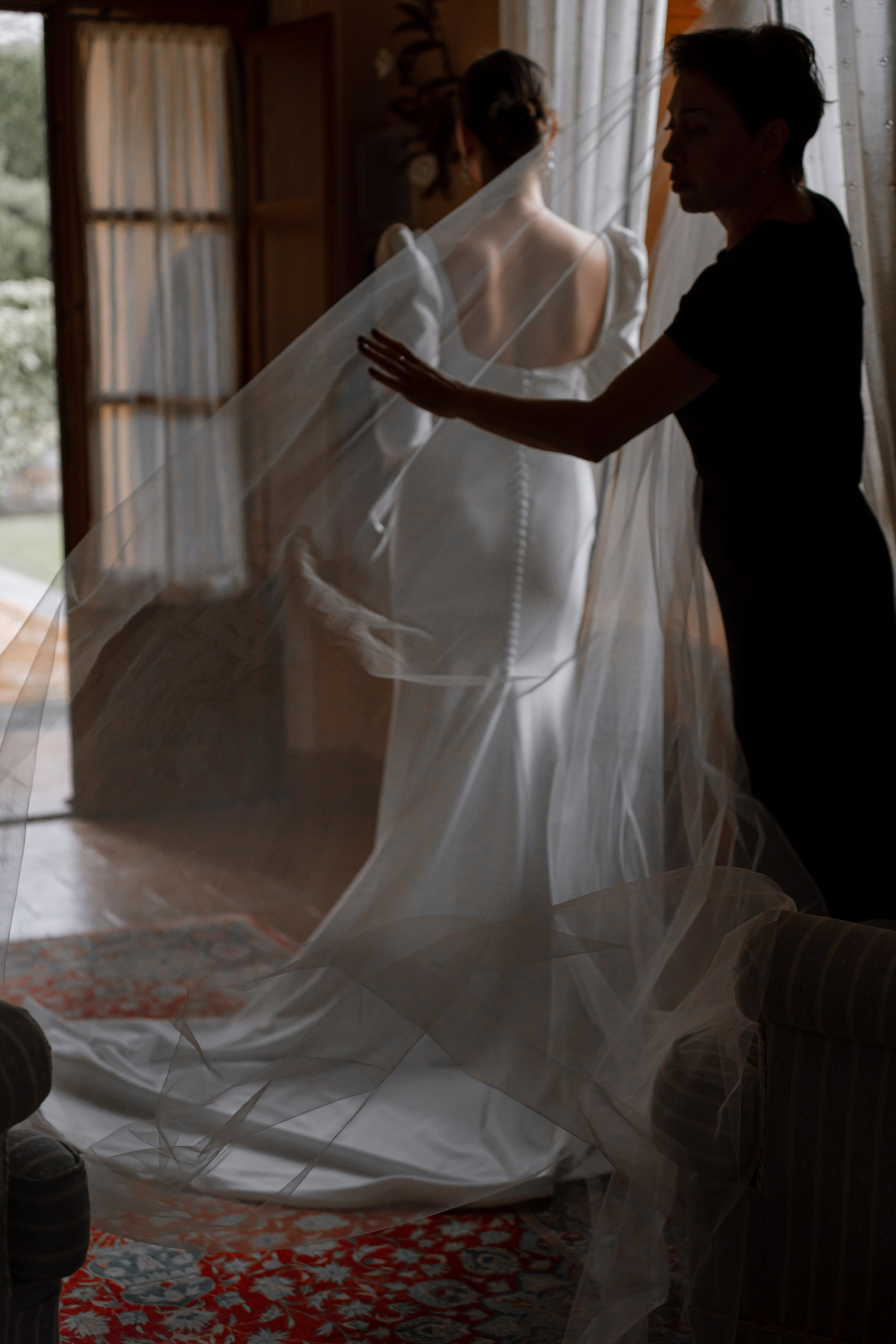 Elopment in Cortona. Villa Falconiere. Wedding Photographer in Italy