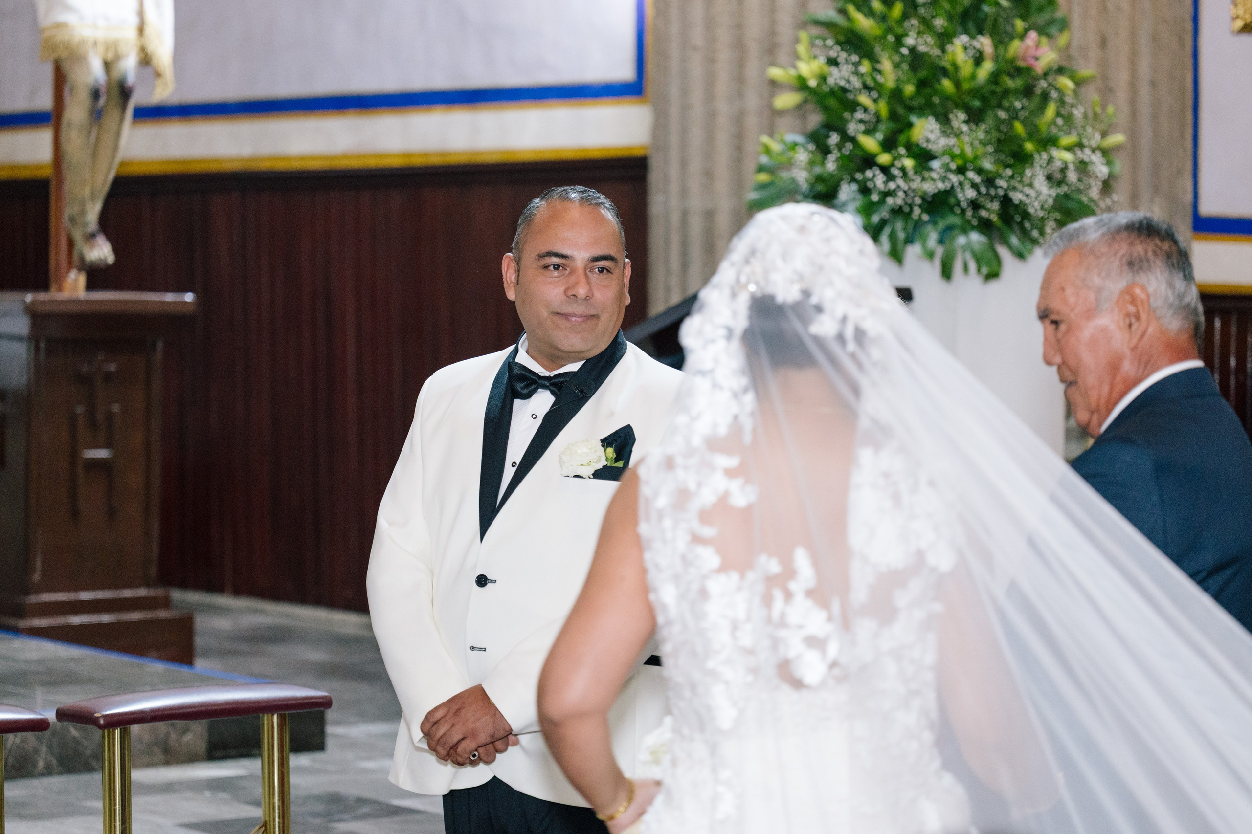 Alejandra y Salvador. Principal