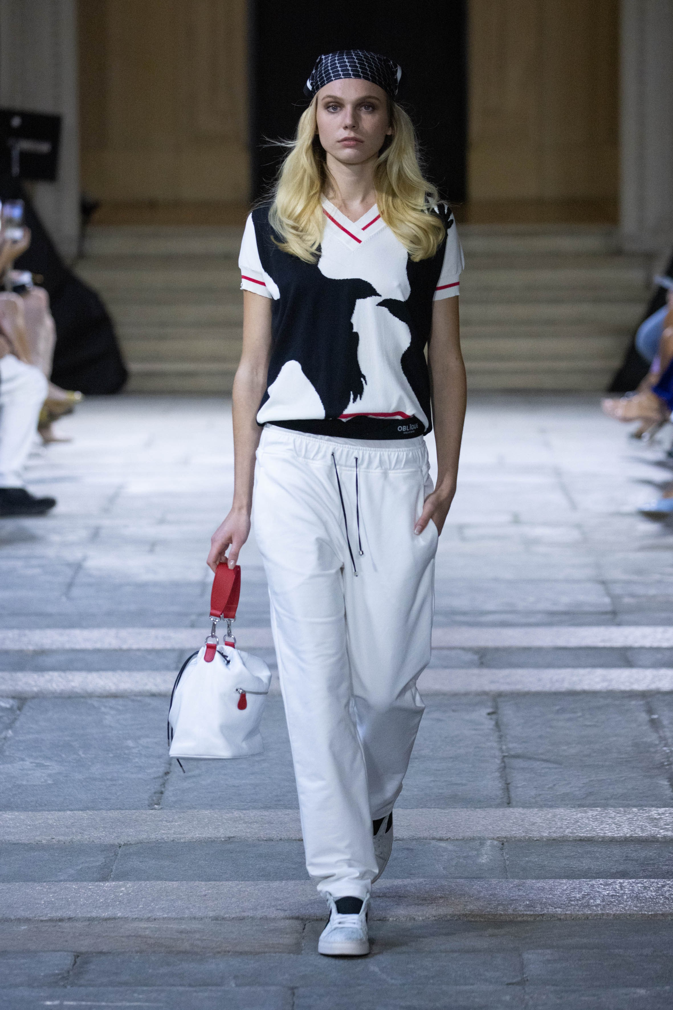 Oblique Show Milano. Lms-mode.com