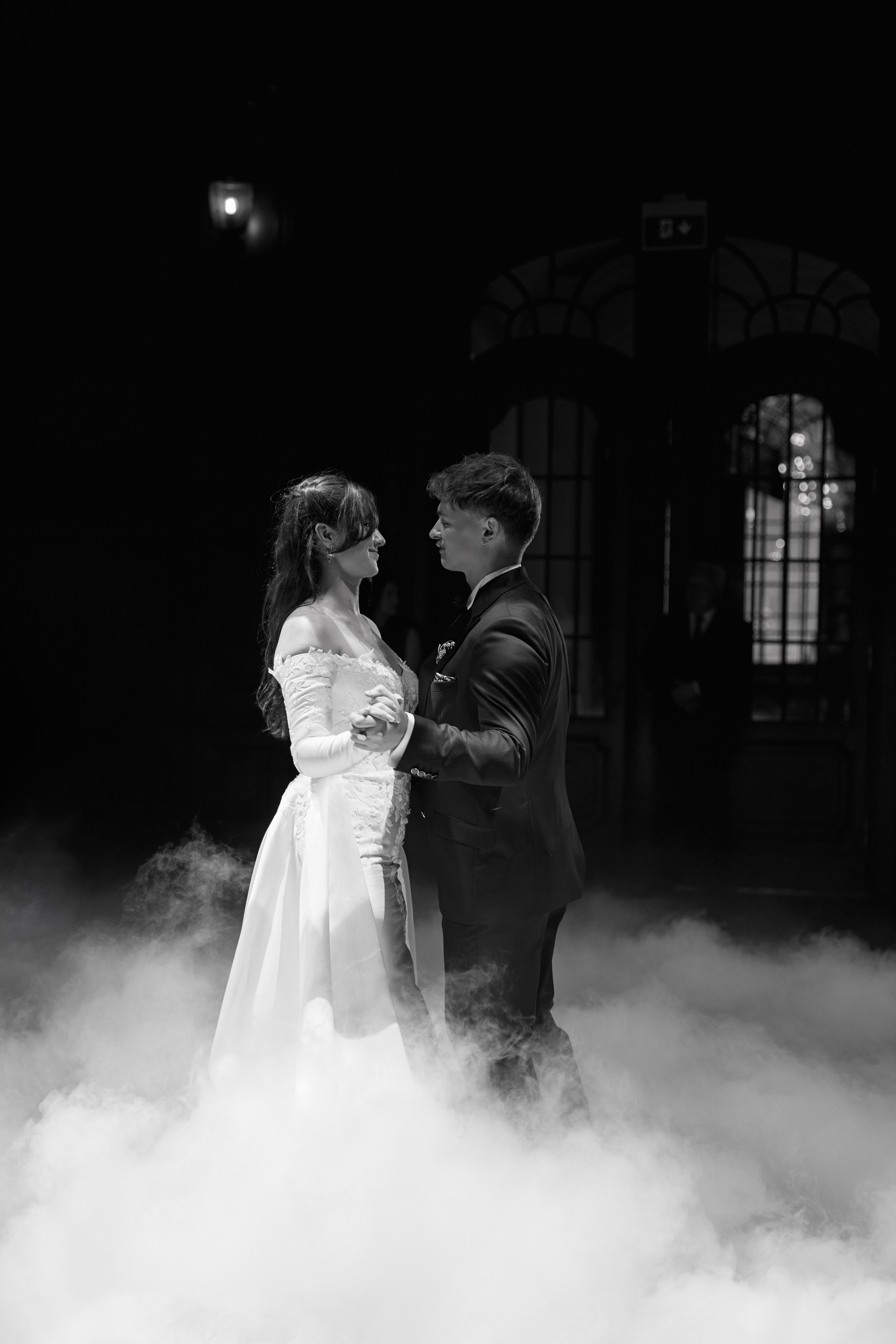 Wiktoria & Kacper. Pałac Goetz. Fotograf ślubny i rodzinny w Krakowie Yana Klymova