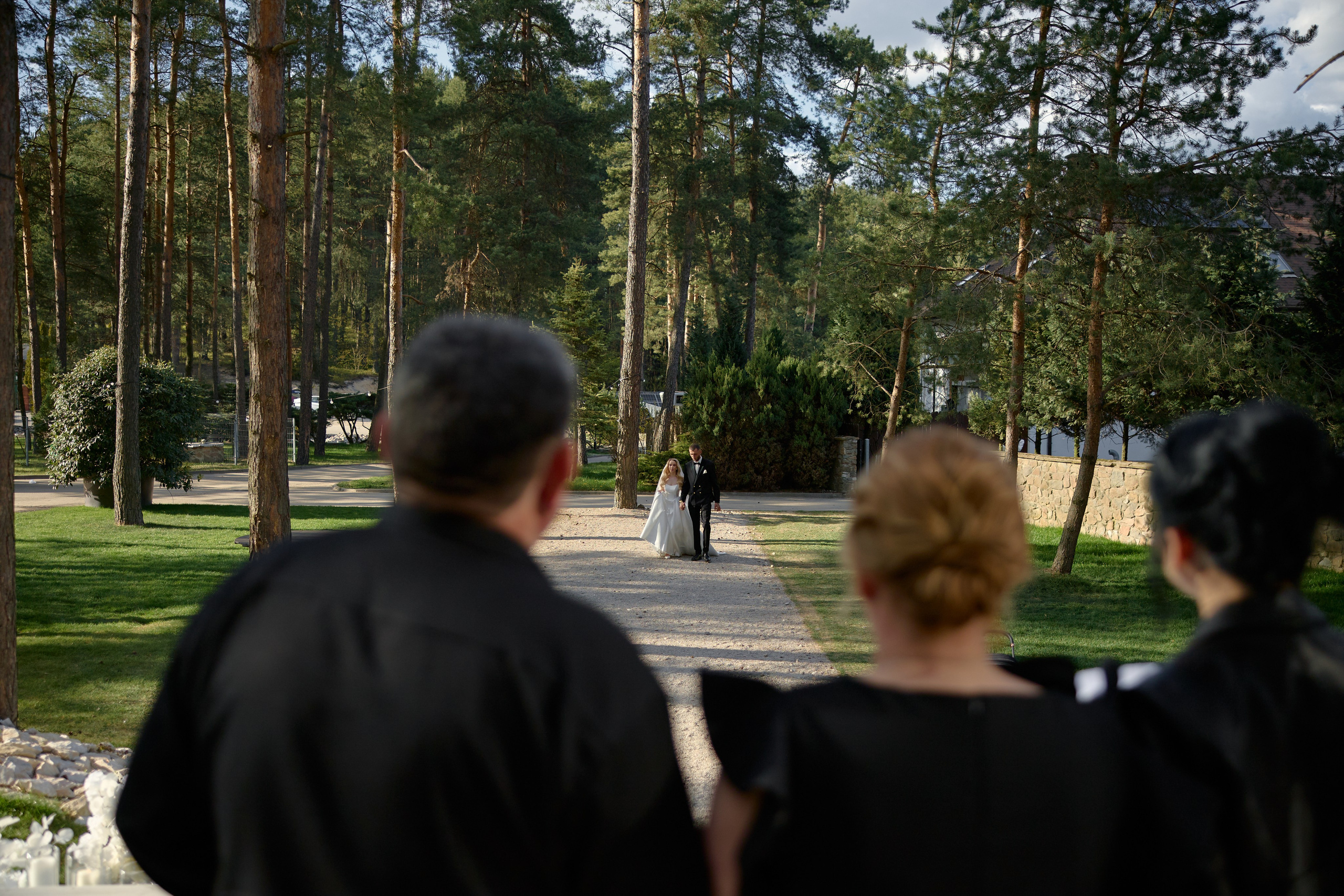 Natalia & Roman. Dworek przy lesie. Fotograf ślubny i rodzinny w Krakowie Yana Klymova