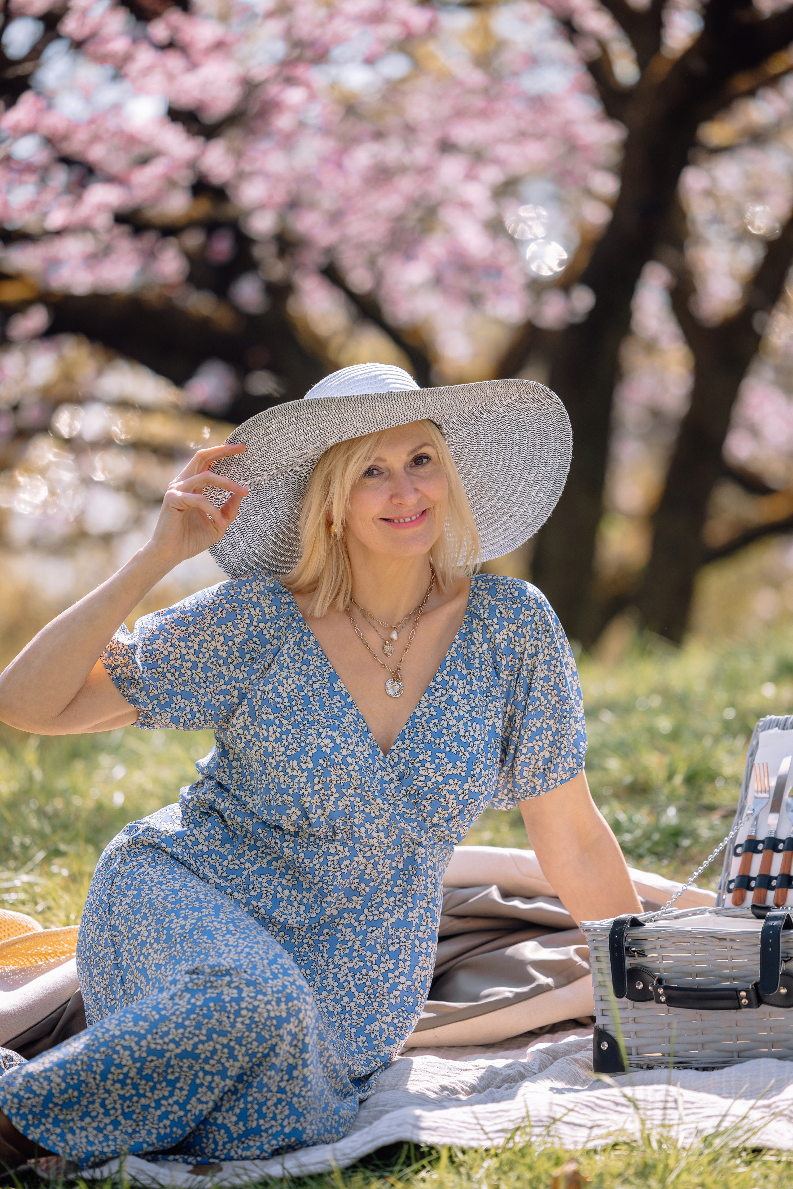 Blütezeit im Olympiapark München. Hochzeitsfotograf München Taufe Familienfotograf Tanja Mauke