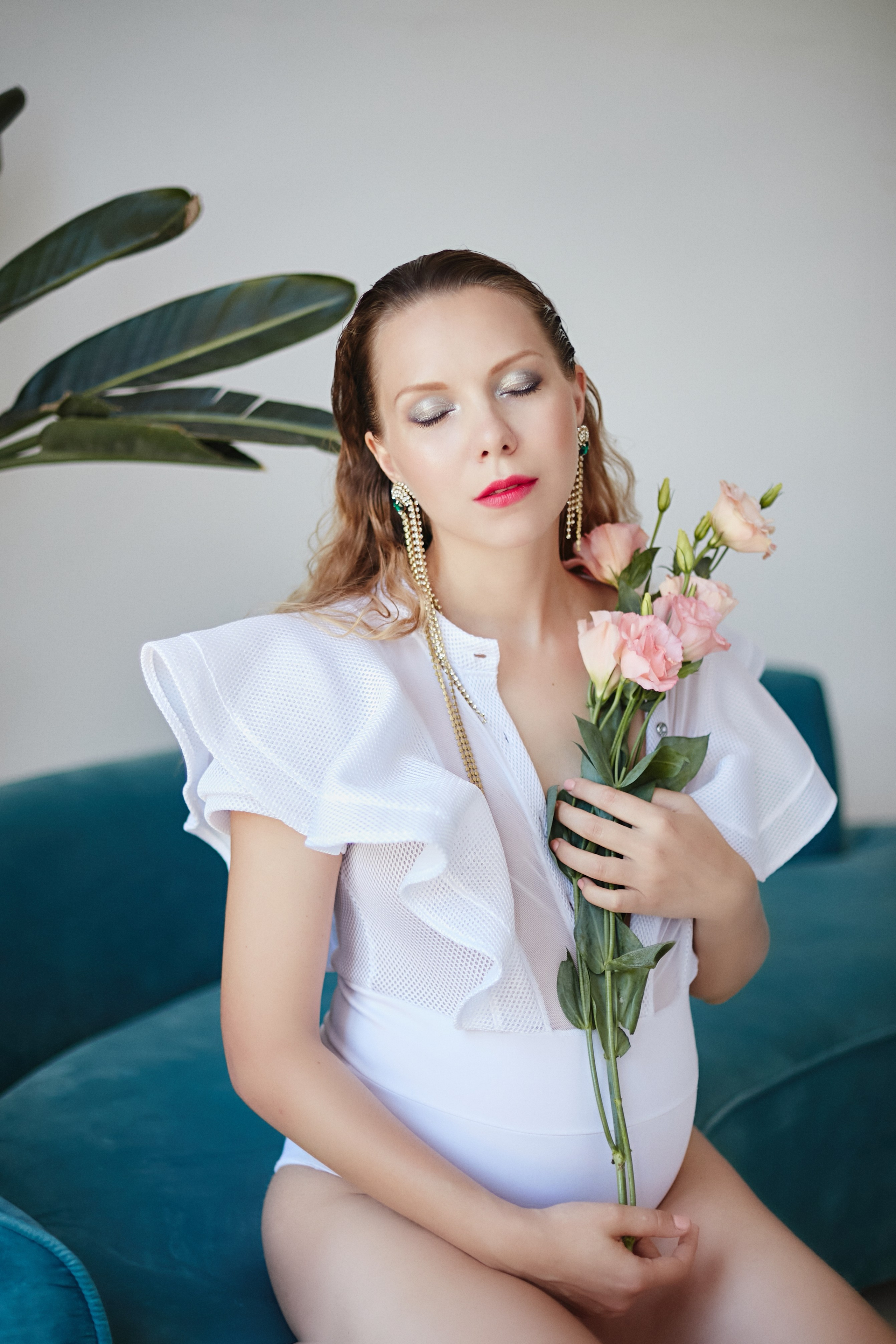 Olena. Amazing photo session at a time convenient for you. Y