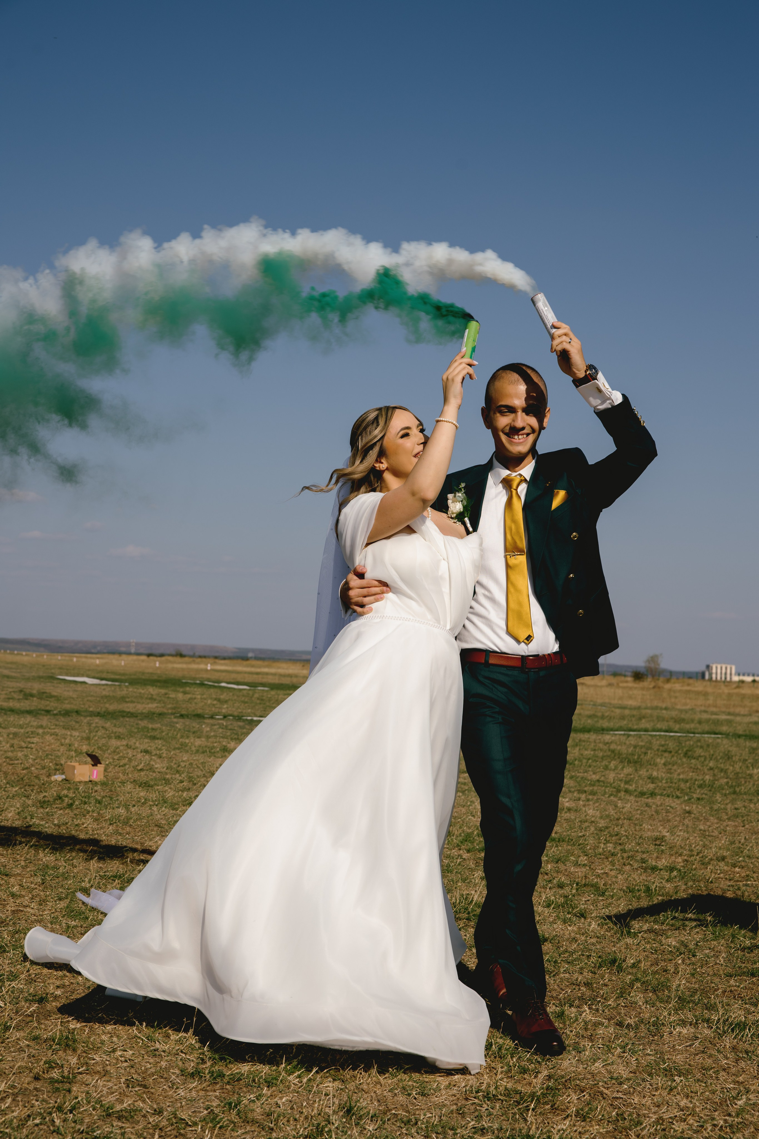 Bianca & Mihnea Pitesti. MDimaFotoStudio. Fotograf de nuntă, evenimente private și de familie