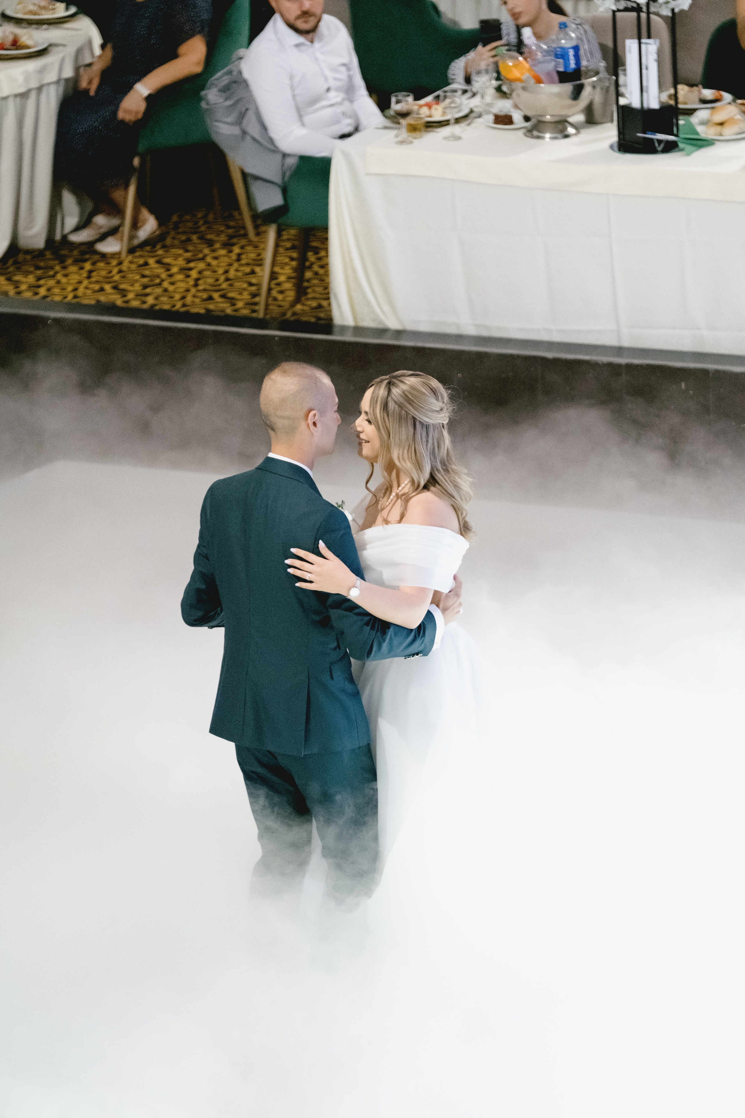 Bianca & Mihnea Pitesti. MDimaFotoStudio. Fotograf de nuntă, evenimente private și de familie