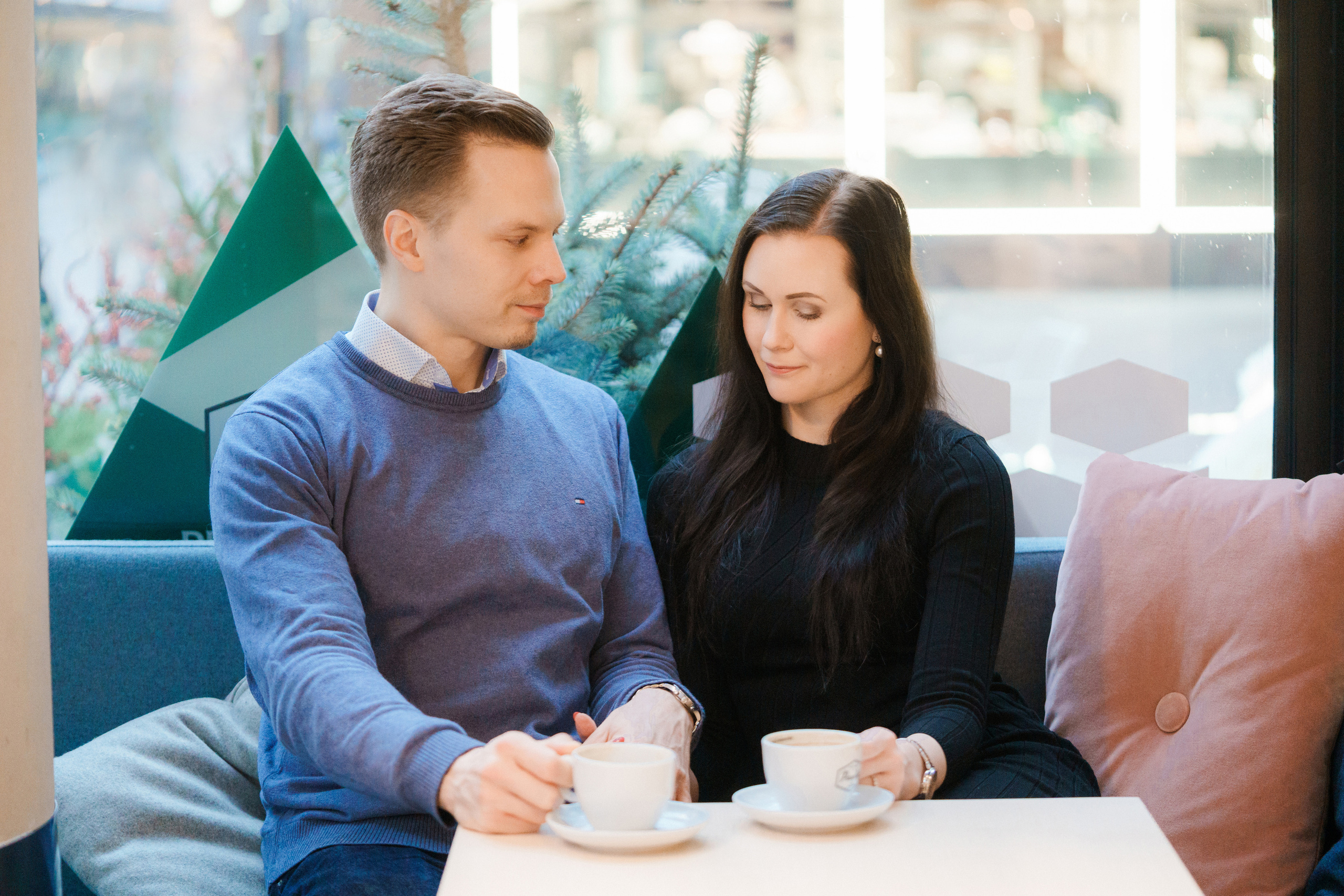 kihlaparin kuvaus kahvilassa