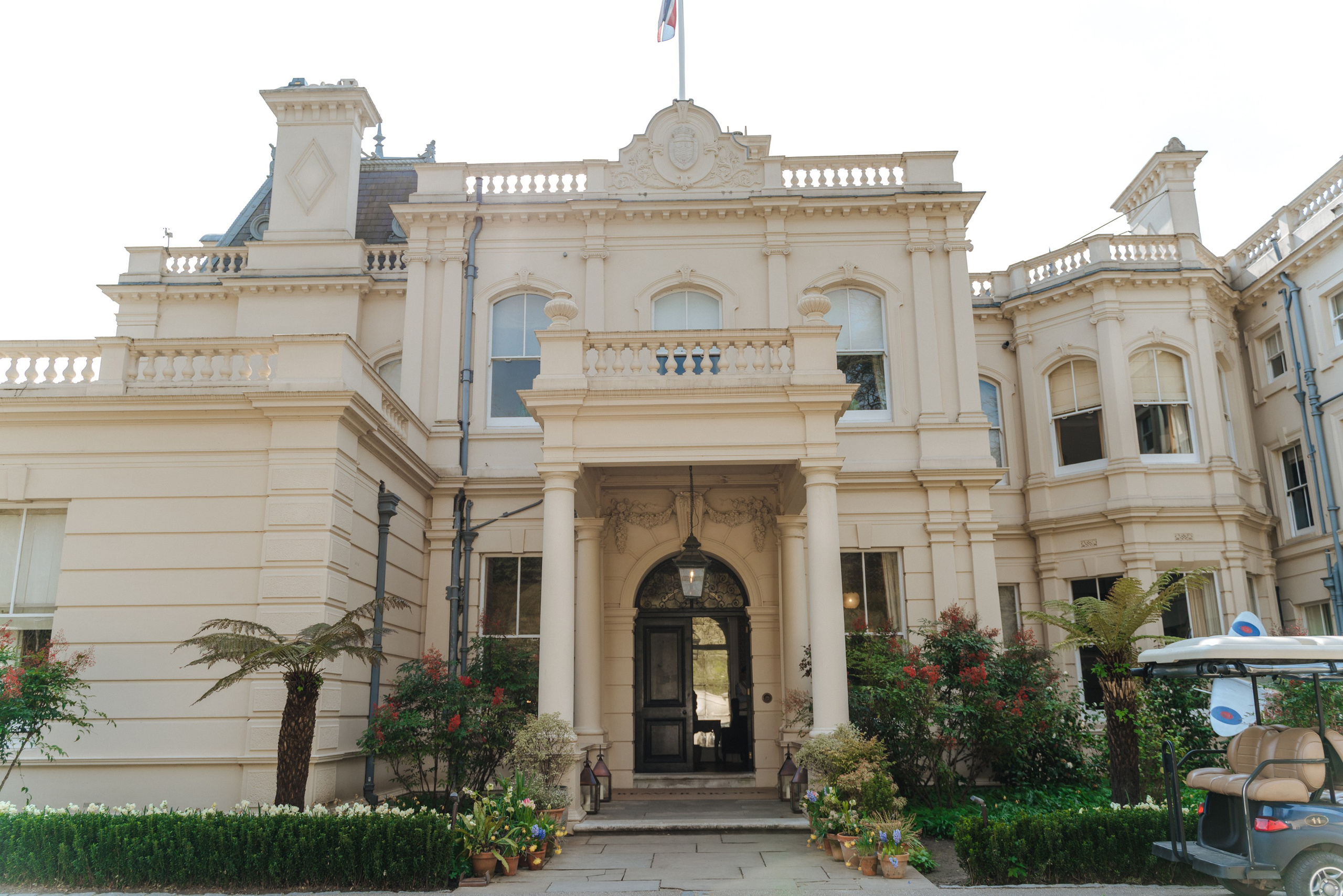 Beaverbrook Hotel, wedding photographer Surrey, wedding at Beaverbrook Hotel, Beaverbrook Hotel wedding, Surrey wedding photographer