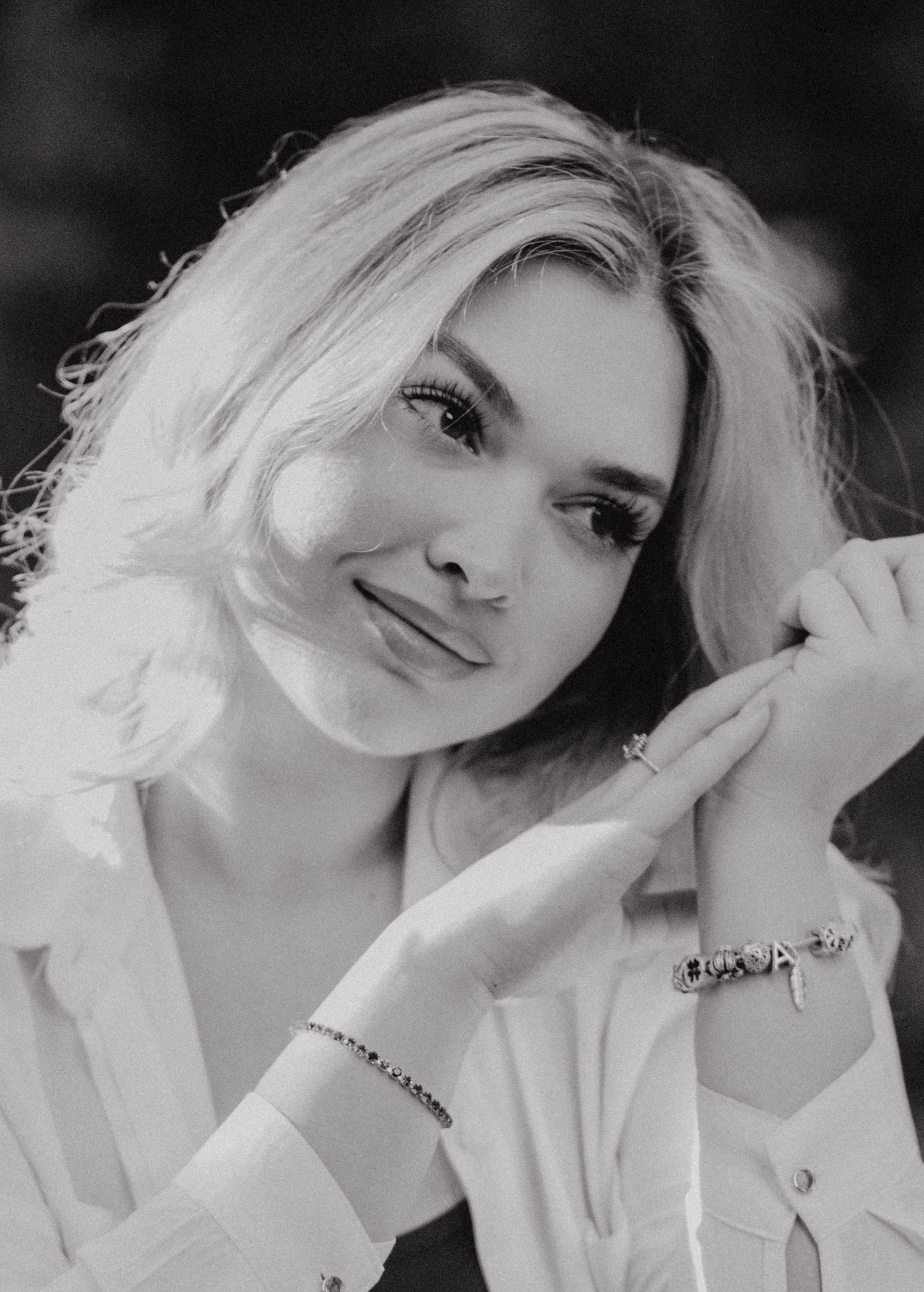 Robert & Alexandra. Wedding & couple photographer from Romania Rut Vetan