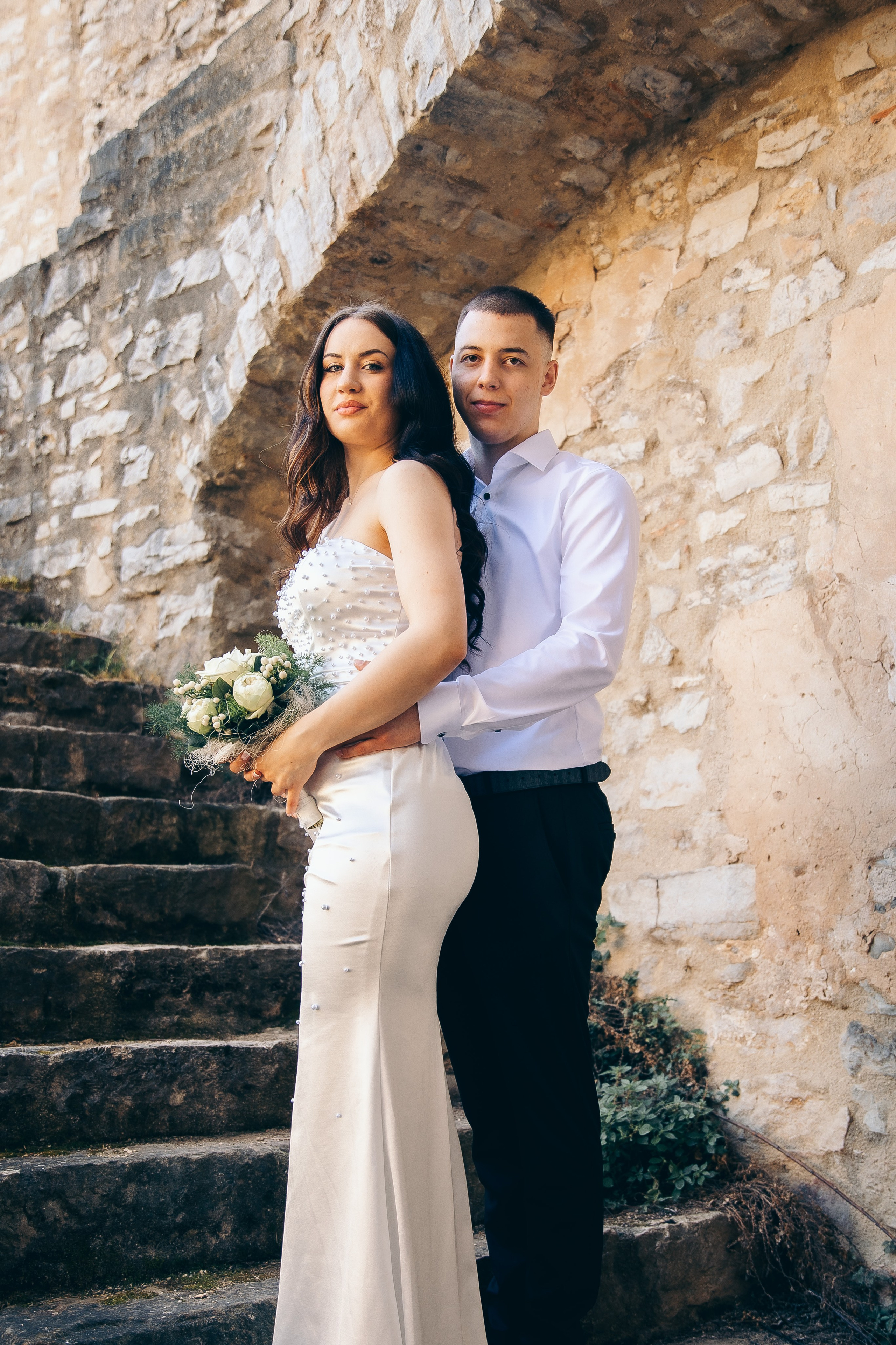 Brautpaarshooting auf Burg Hornberg. Fotograf für Hochzeits- und Familienfotos in Buchen (Odenwald) Mosbach