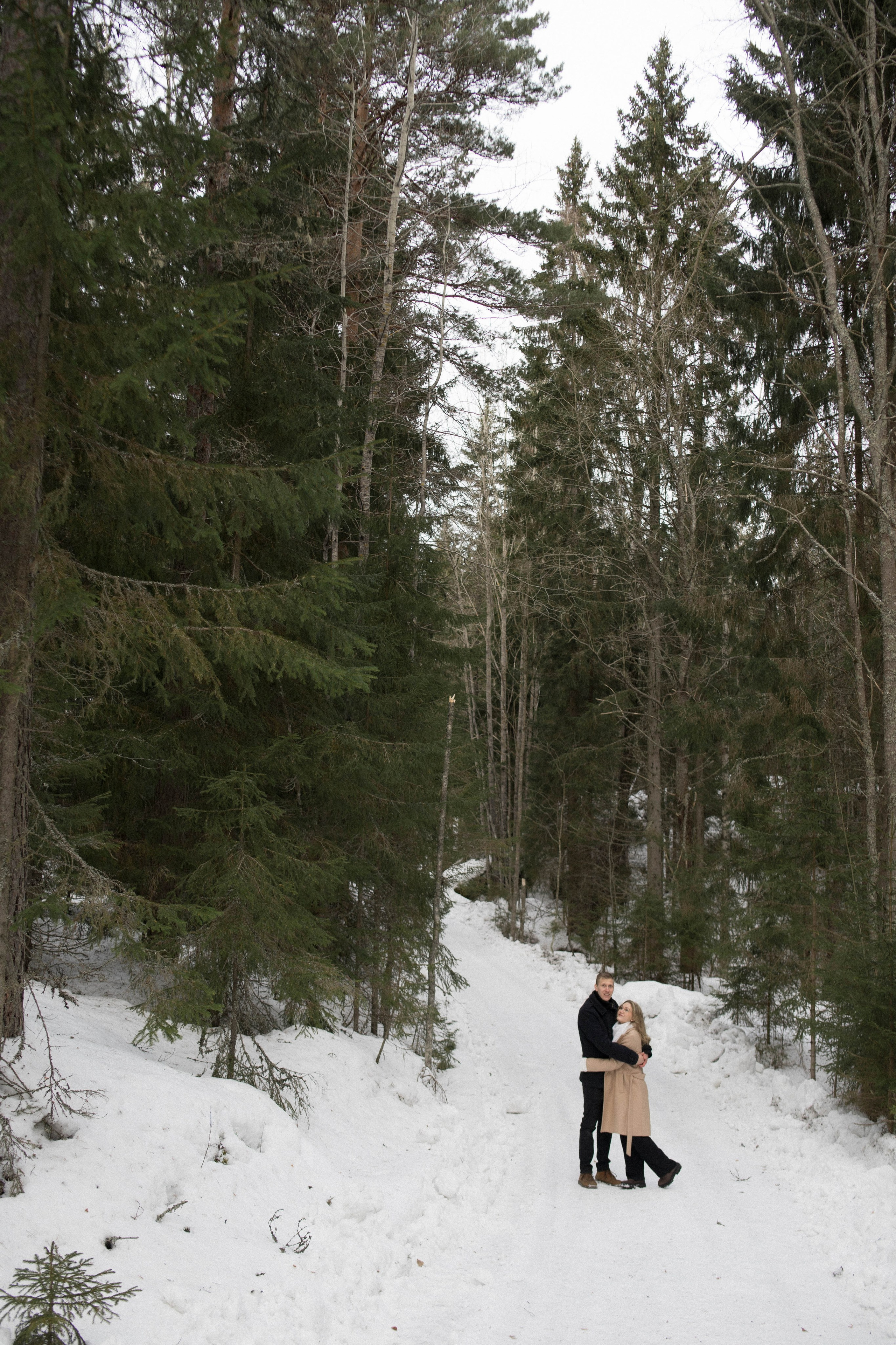 Tytti and Yusus. Lifestyle photographer Turku. I catch emotions in the frame