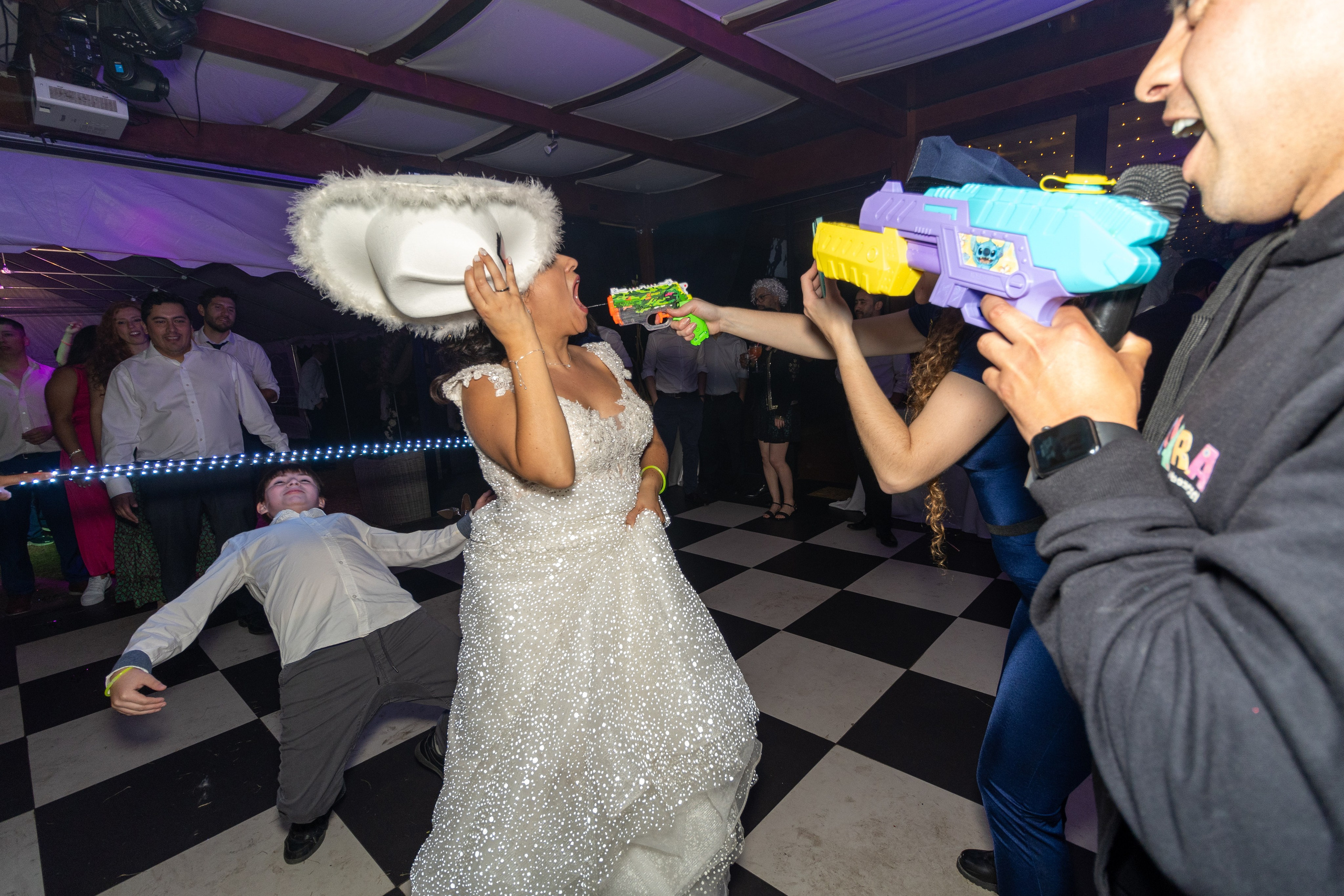 Katherin y Daniel. Dinka & Emilio - El arte de preservar lo que no se repite