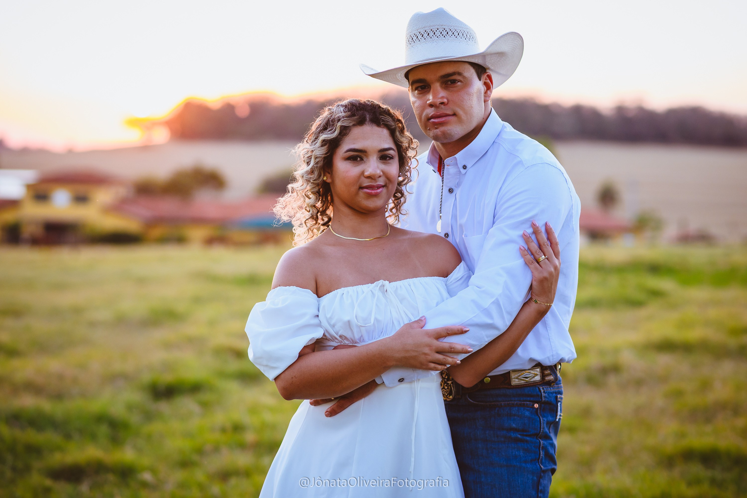 Pre Wedding Luérica e Vinicius. Fotografia de casamentos e ensaios em avaré Jônata Oliveira