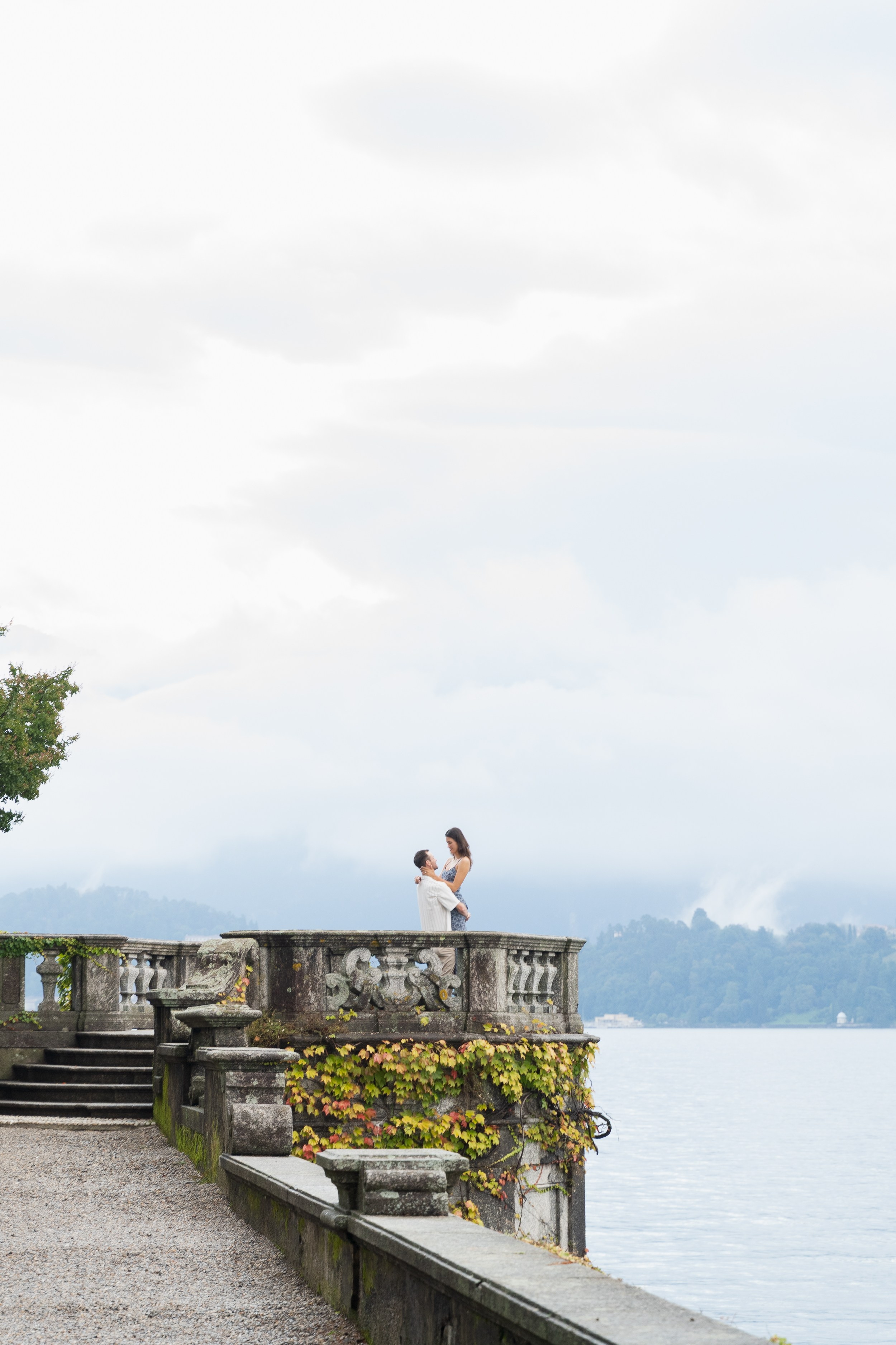 Sunrise Secret Proposal Lake Como. Proposal Photographer in Lake Como