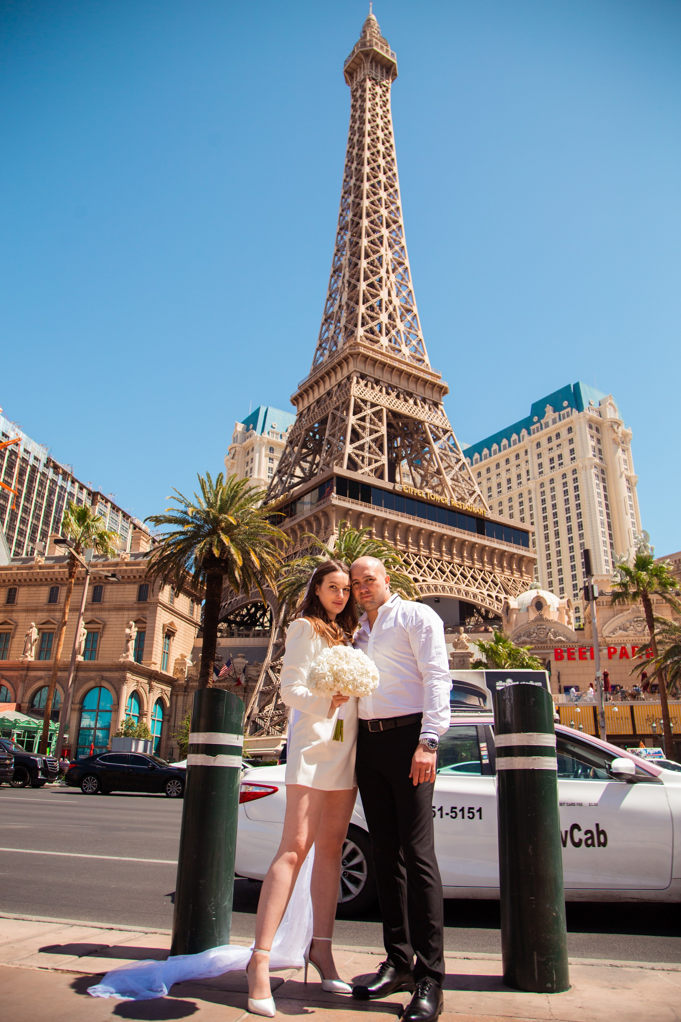 D&R. Wedding & elopement photographer Viktoriya Kravtsov. Las Vegas