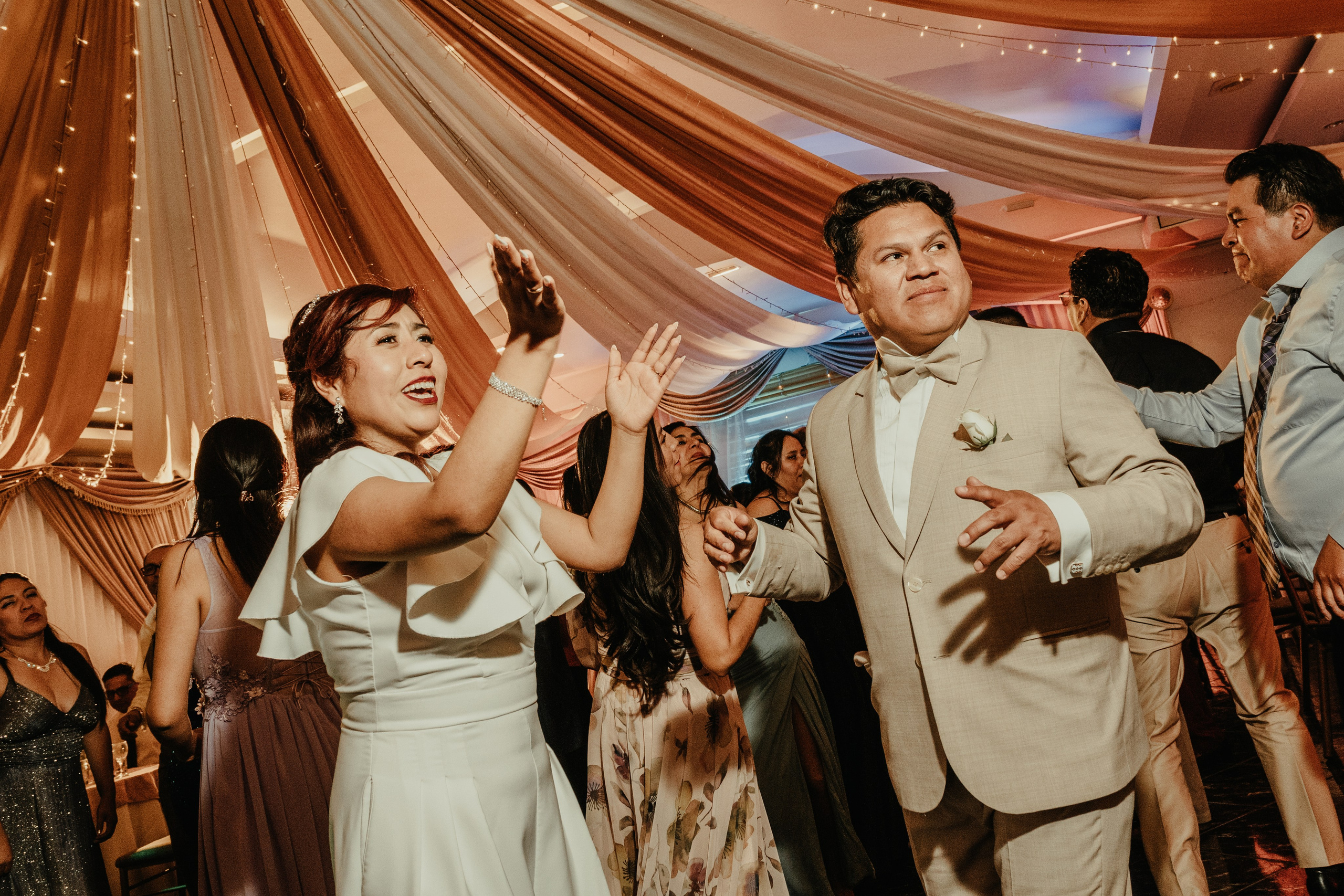 VANESSA + FRANKLIN BODA RELIGIOSA. Studio KVTA | Fotografía y Video de Bodas en Arequipa