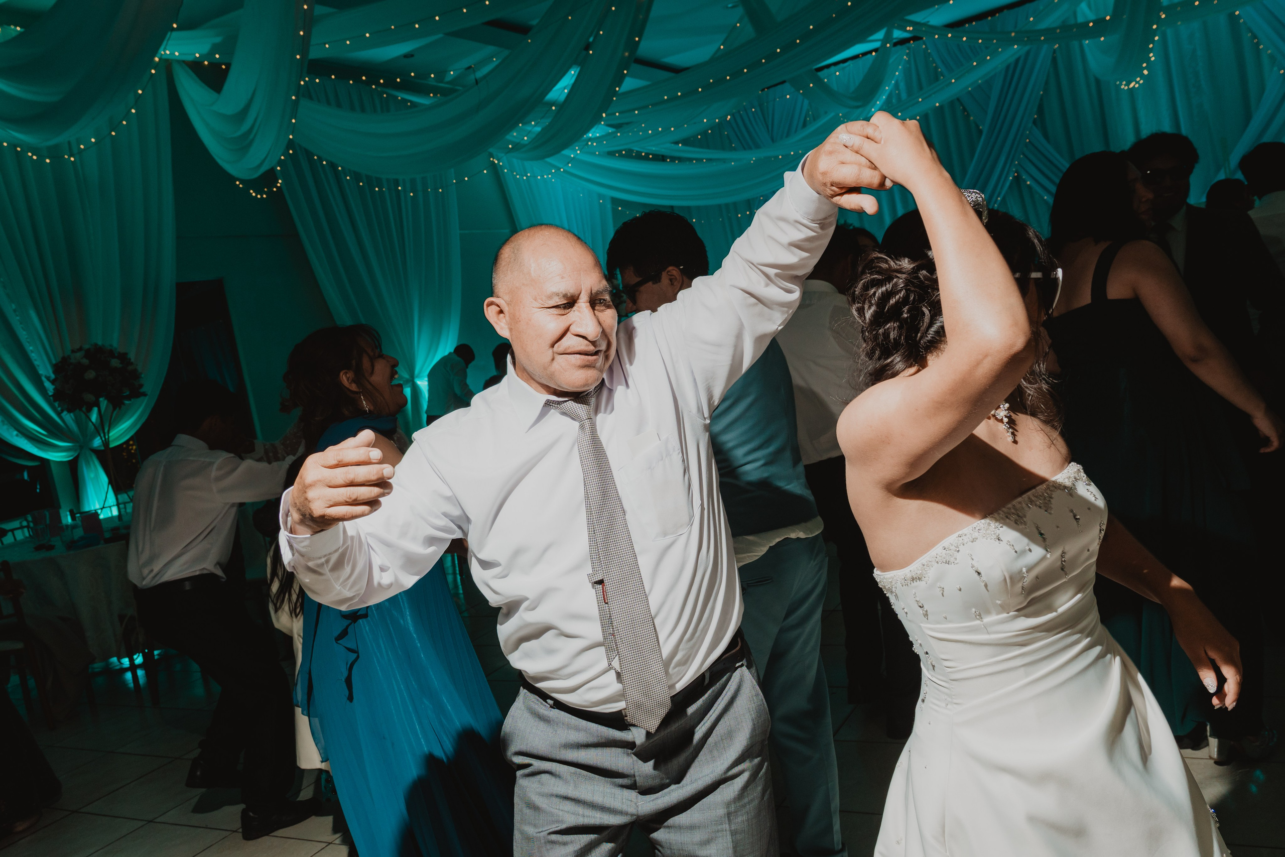 STEISY + EMMANUEL | BODA RELIGIOSA. Studio KVTA | Fotografía y Video de Bodas en Arequipa