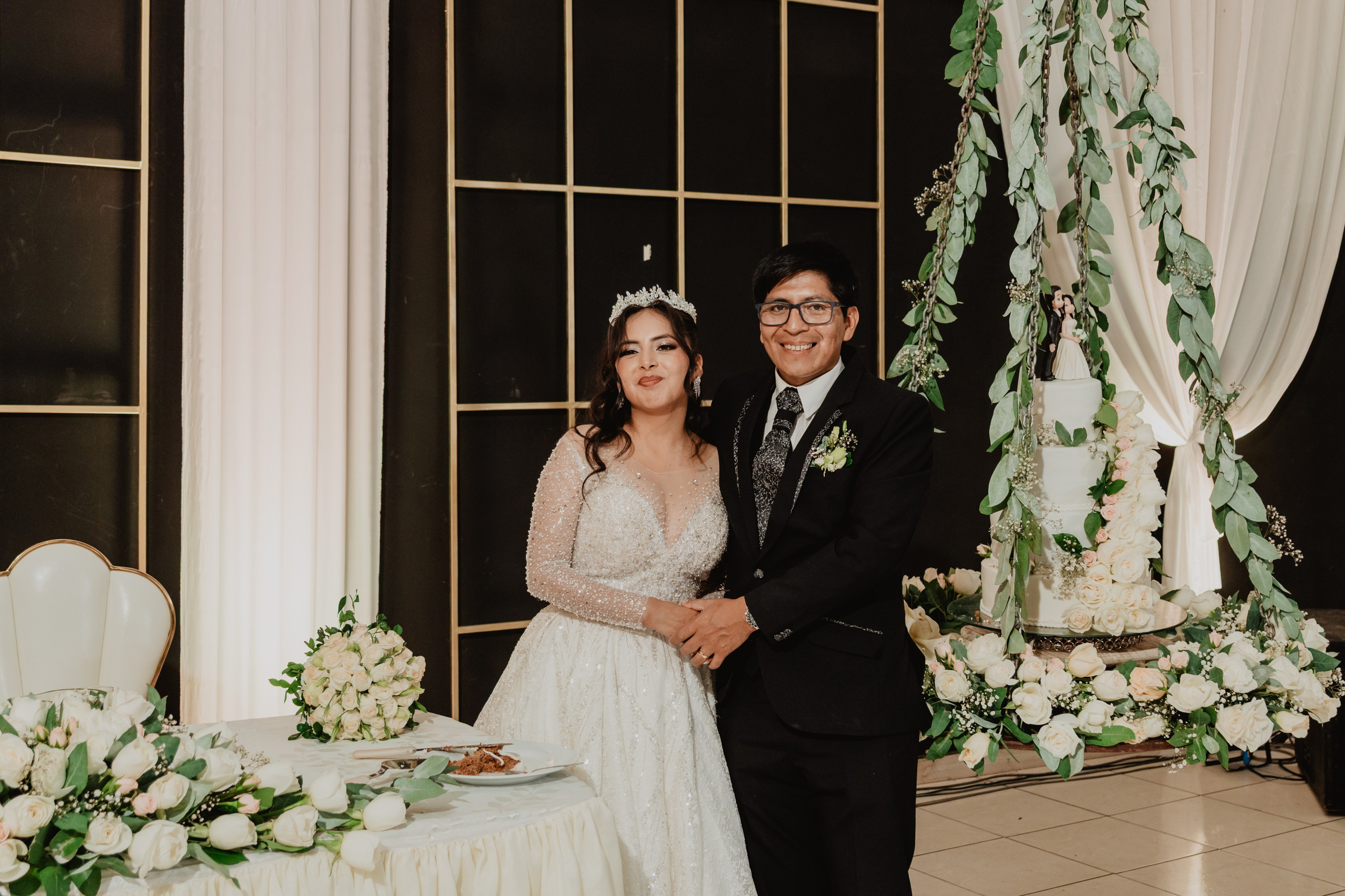 FERNANDO + MARIBEL | BODA RELIGIOSA. Studio KVTA | Fotografía y Video de Bodas en Arequipa