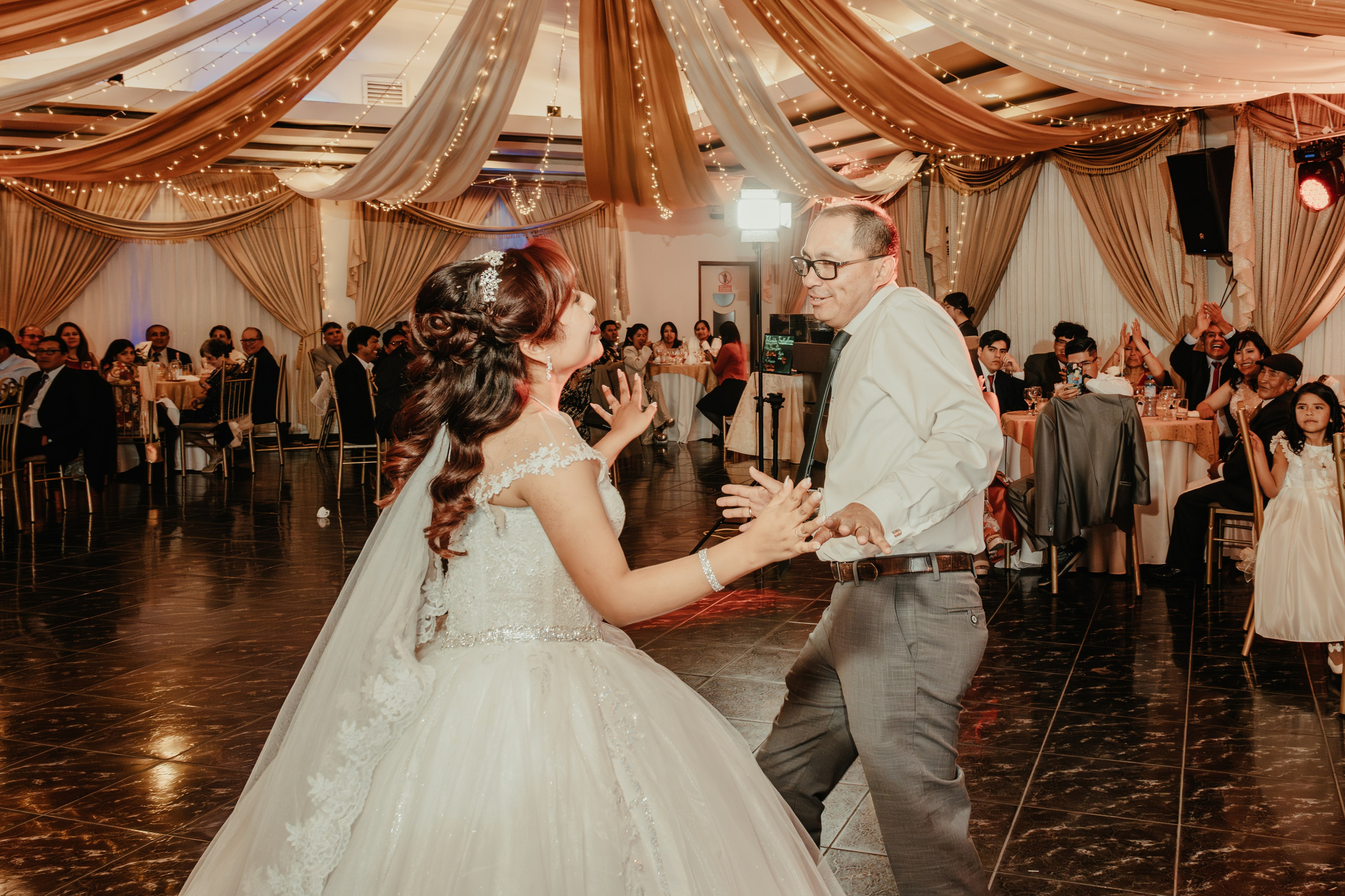 VANESSA + FRANKLIN BODA RELIGIOSA. Studio KVTA | Fotografía y Video de Bodas en Arequipa