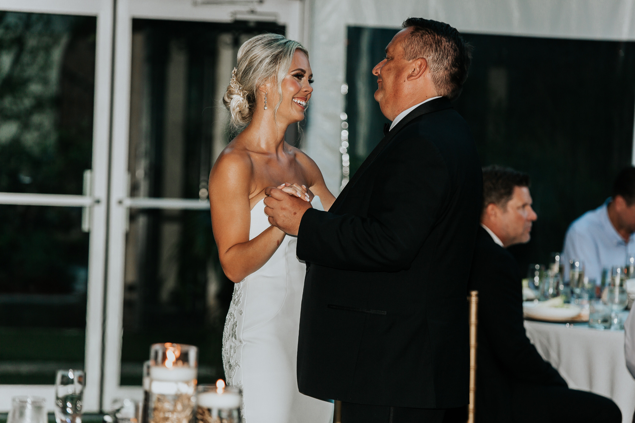 Beautiful wedding in Villa Woodbine. My name is Kate and I am family and wedding photographer