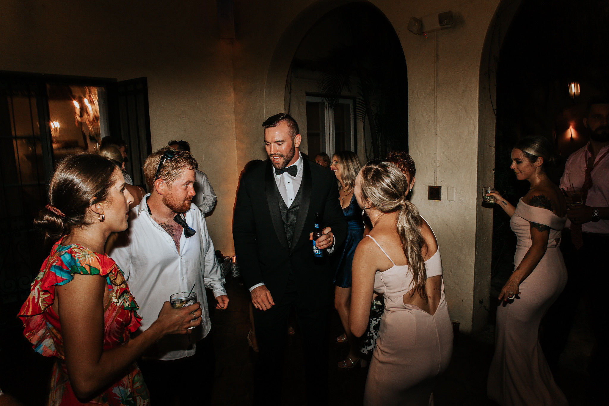 Beautiful wedding in Villa Woodbine. My name is Kate and I am family and wedding photographer