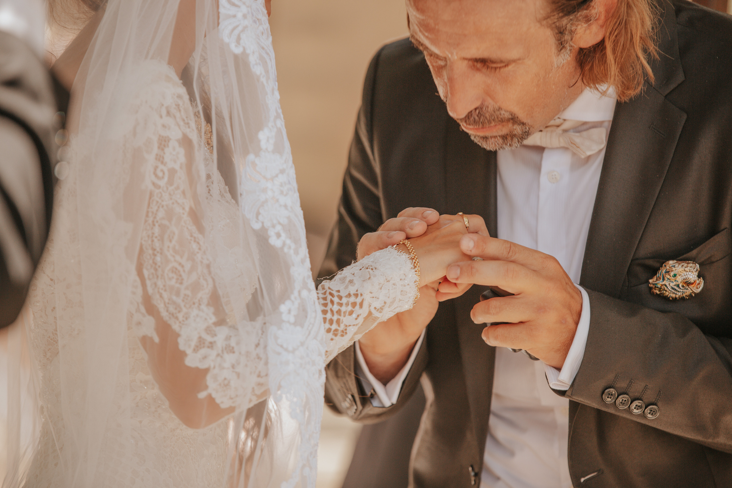 JEWISH WEDDING IN VILLA VIZCAYA. My name is Kate and I am family and wedding photographer