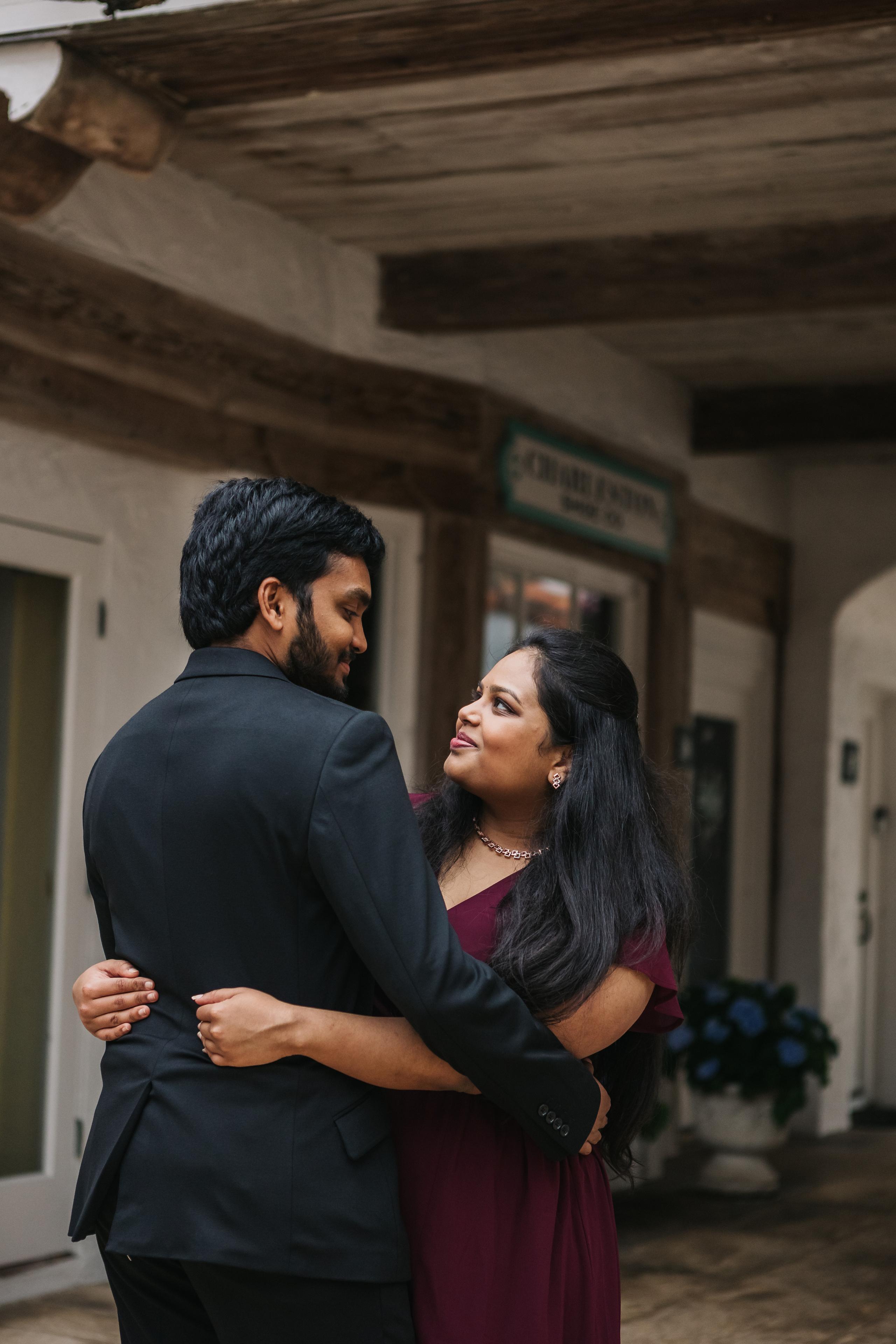 Engagement in Palm Beach Florida. My name is Kate and I am family and wedding photographer